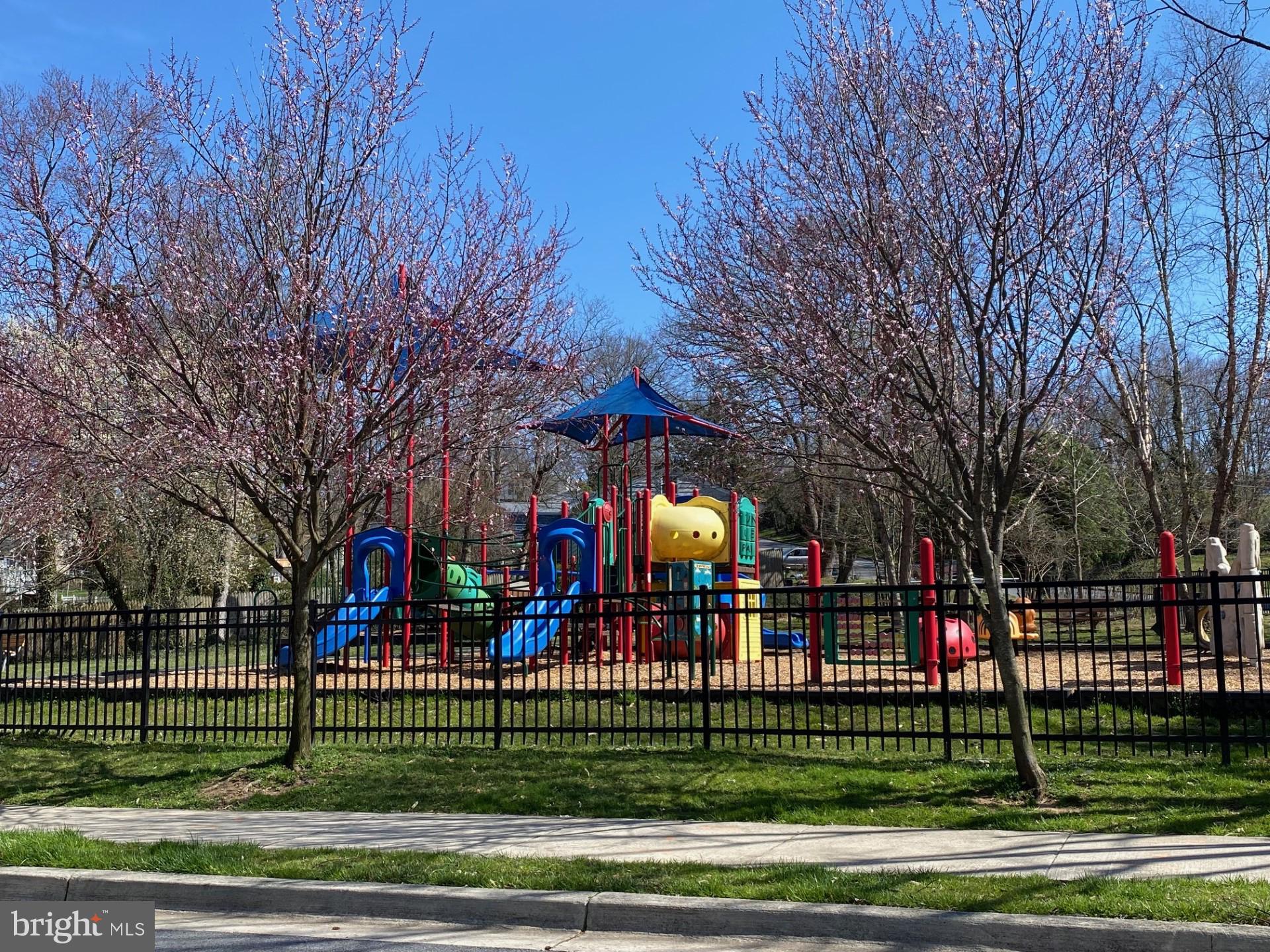 BERWYN HEIGHTS - Residential