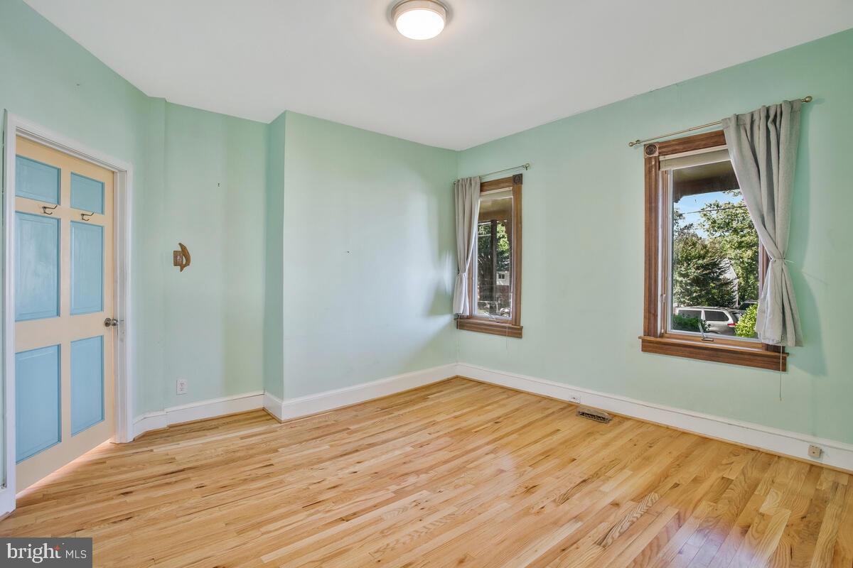 BERWYN HEIGHTS - Residential