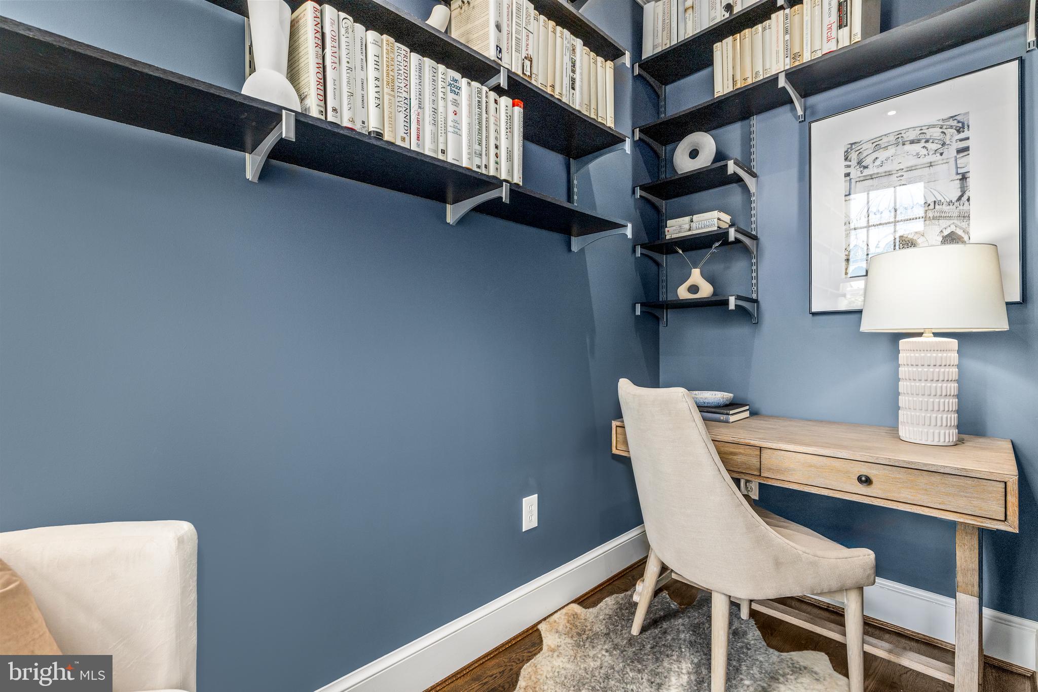 GEORGETOWN - Residential