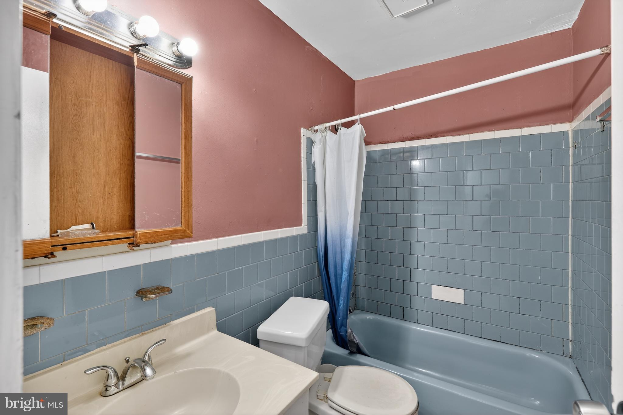 BEDFORD TOWNE - Residential