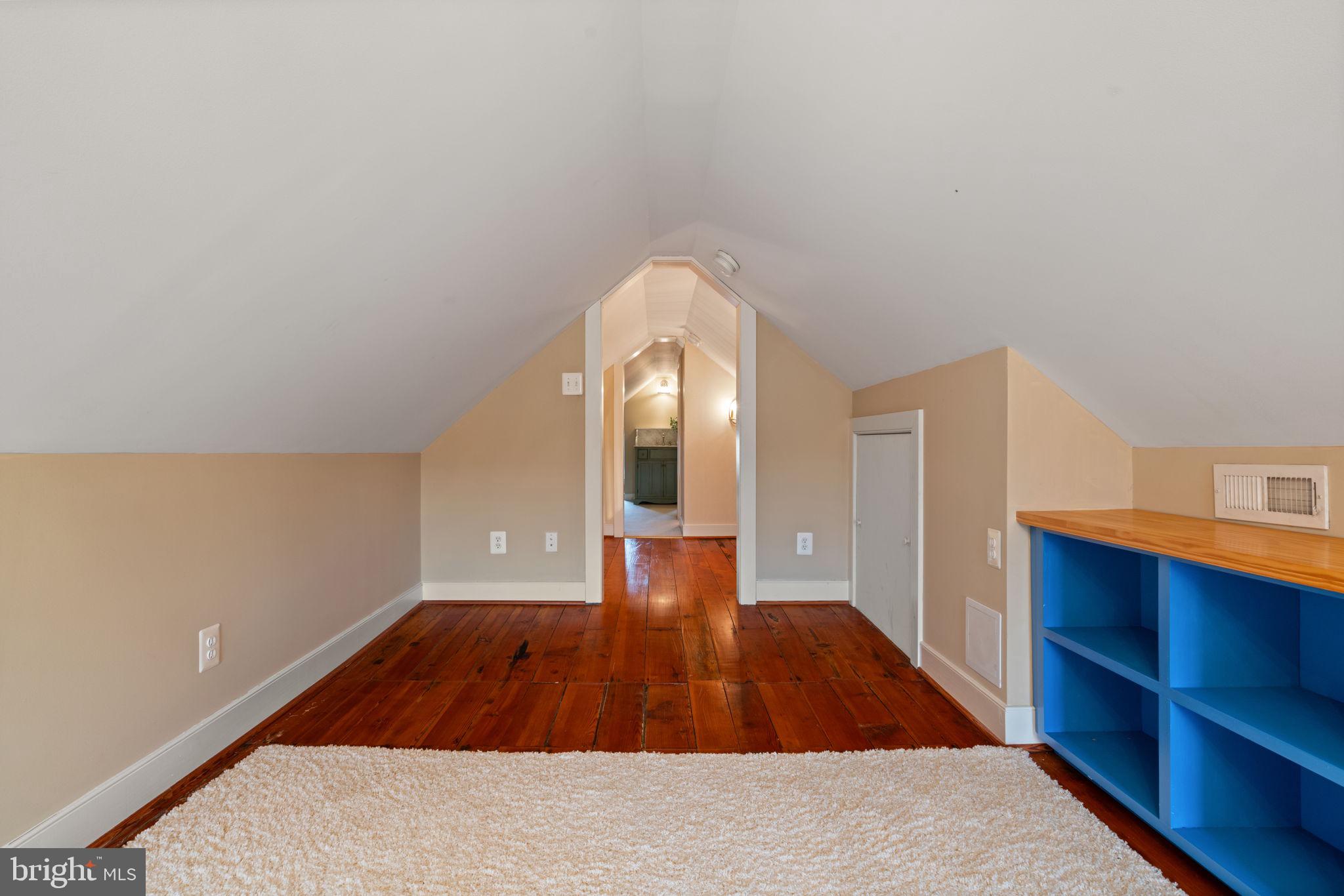 ANGELOS-URBAN - Residential