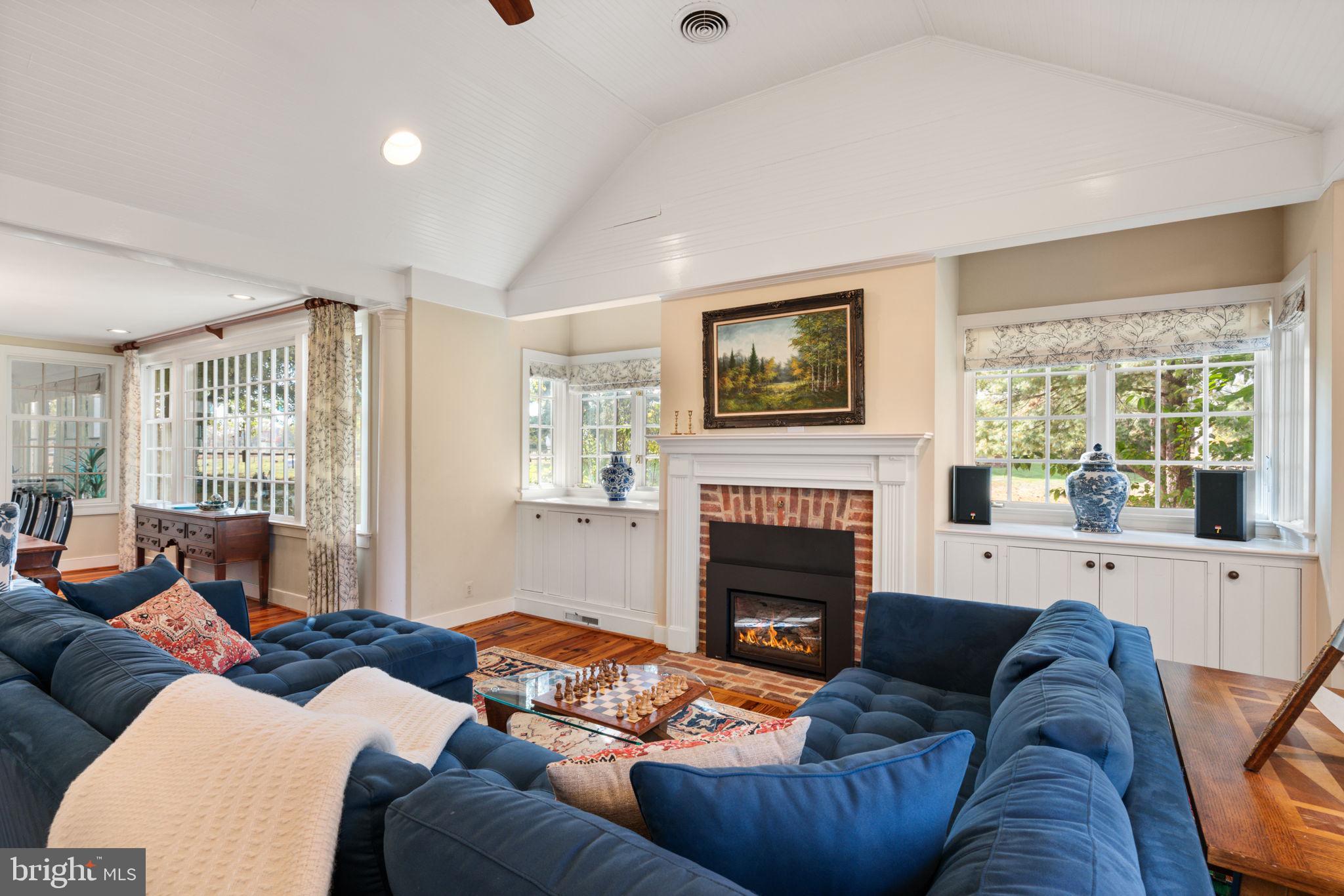 ANGELOS-URBAN - Residential