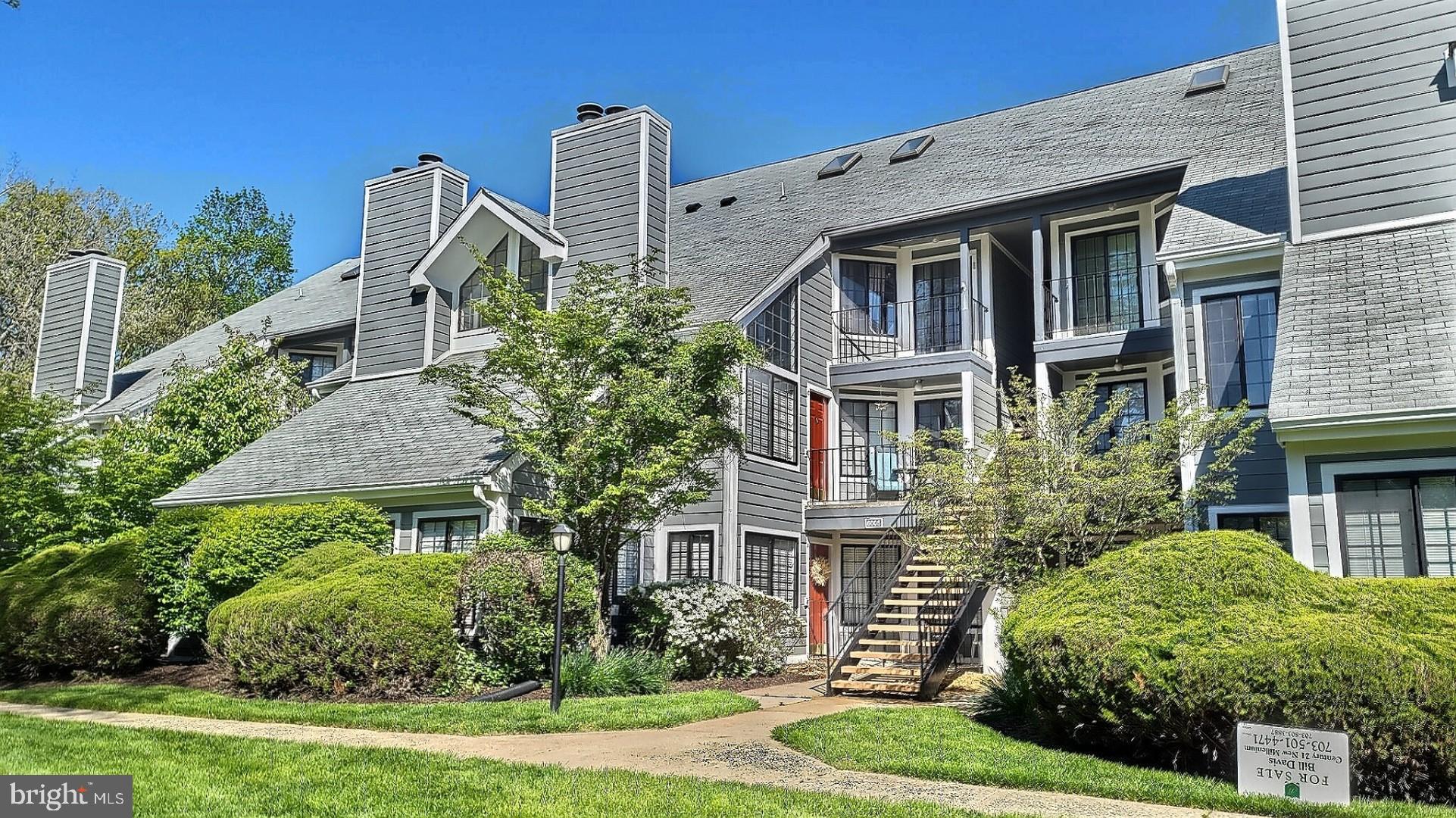 TIERS OF MANCHESTER LAKES - Residential