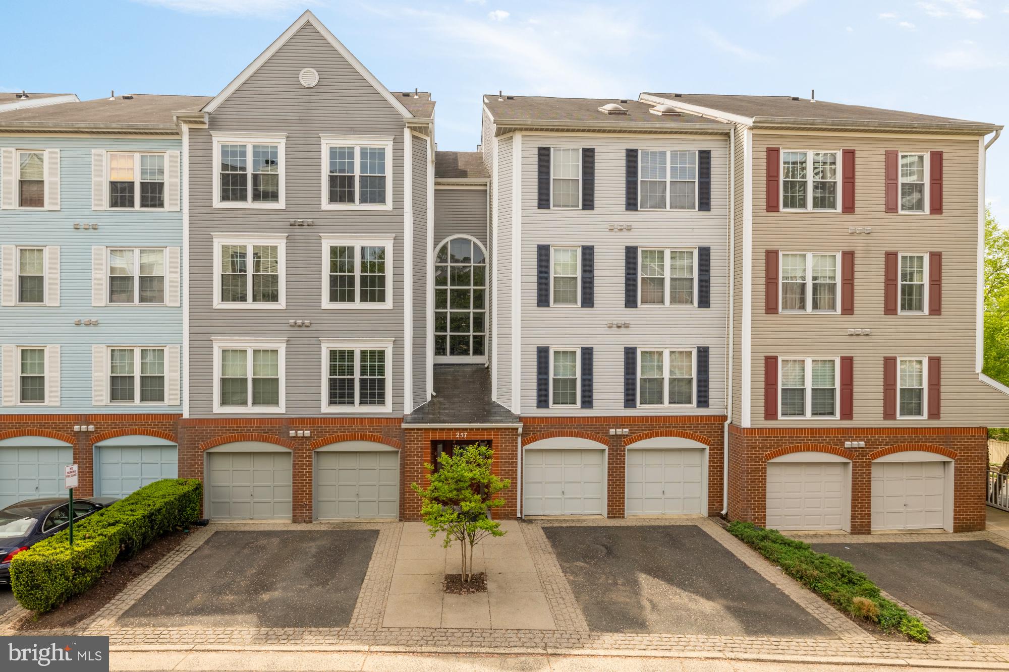 257 S PICKETT STREET 402