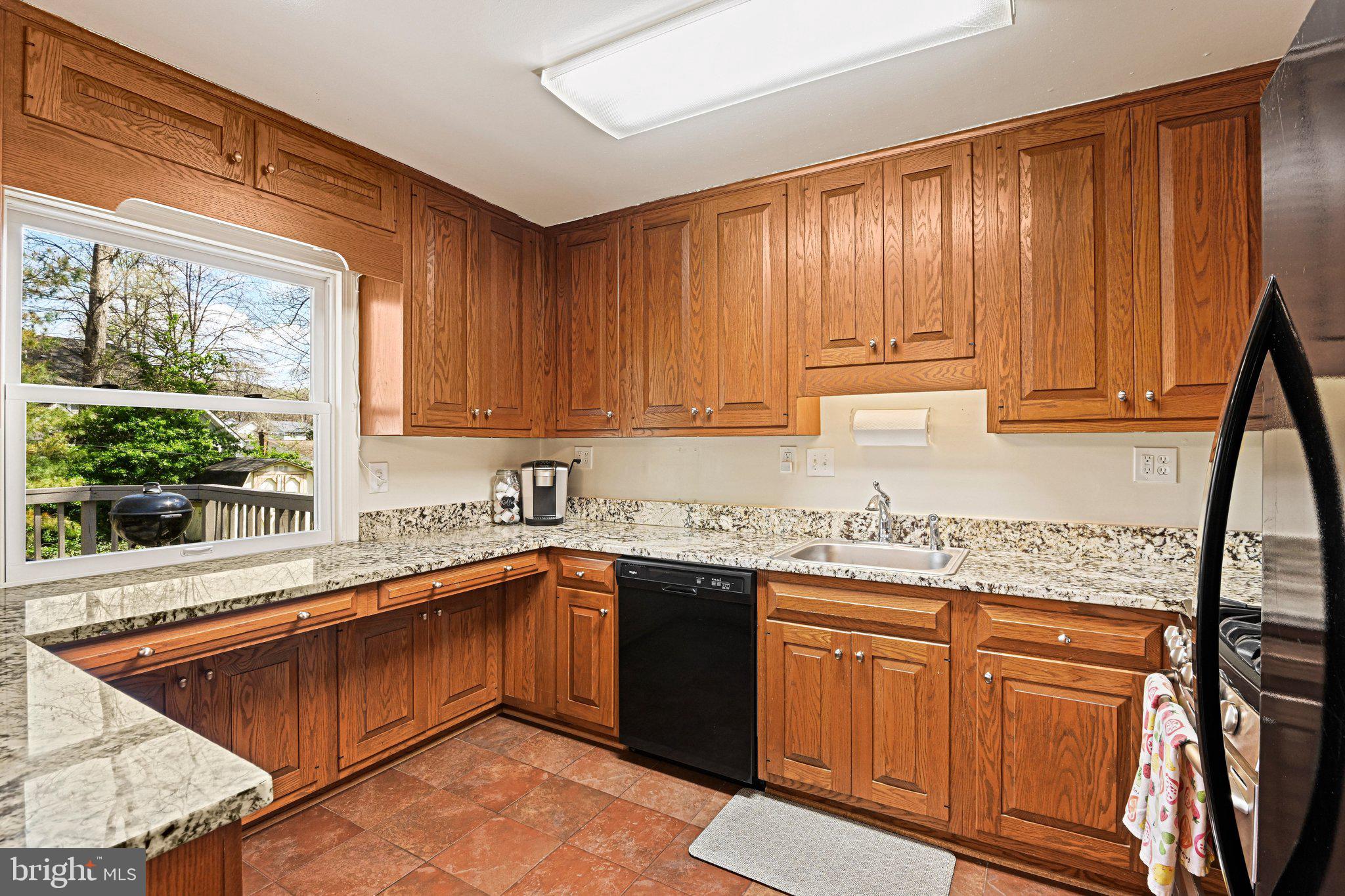 VIENNA WOODS - Residential