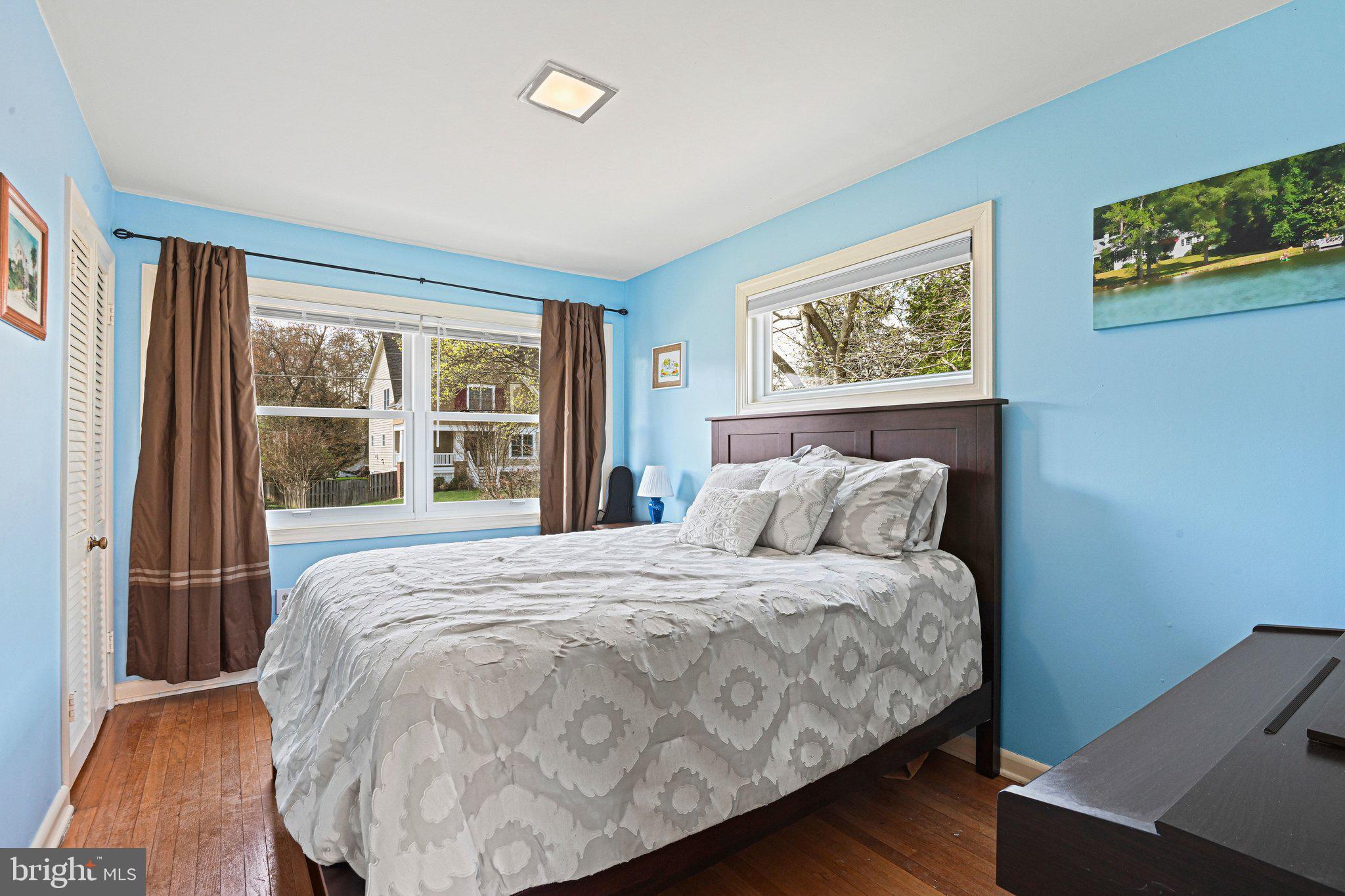 VIENNA WOODS - Residential