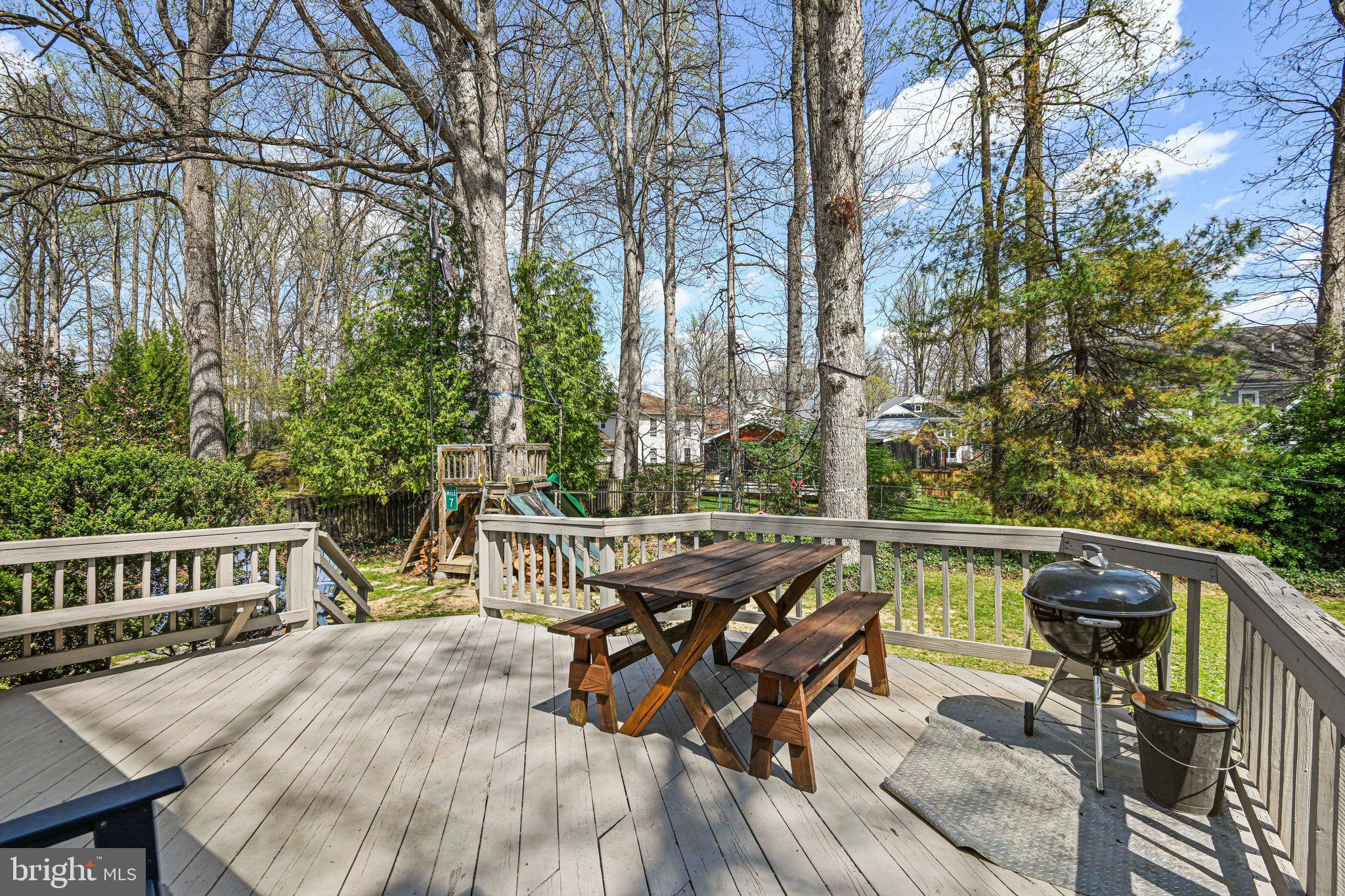 VIENNA WOODS - Residential