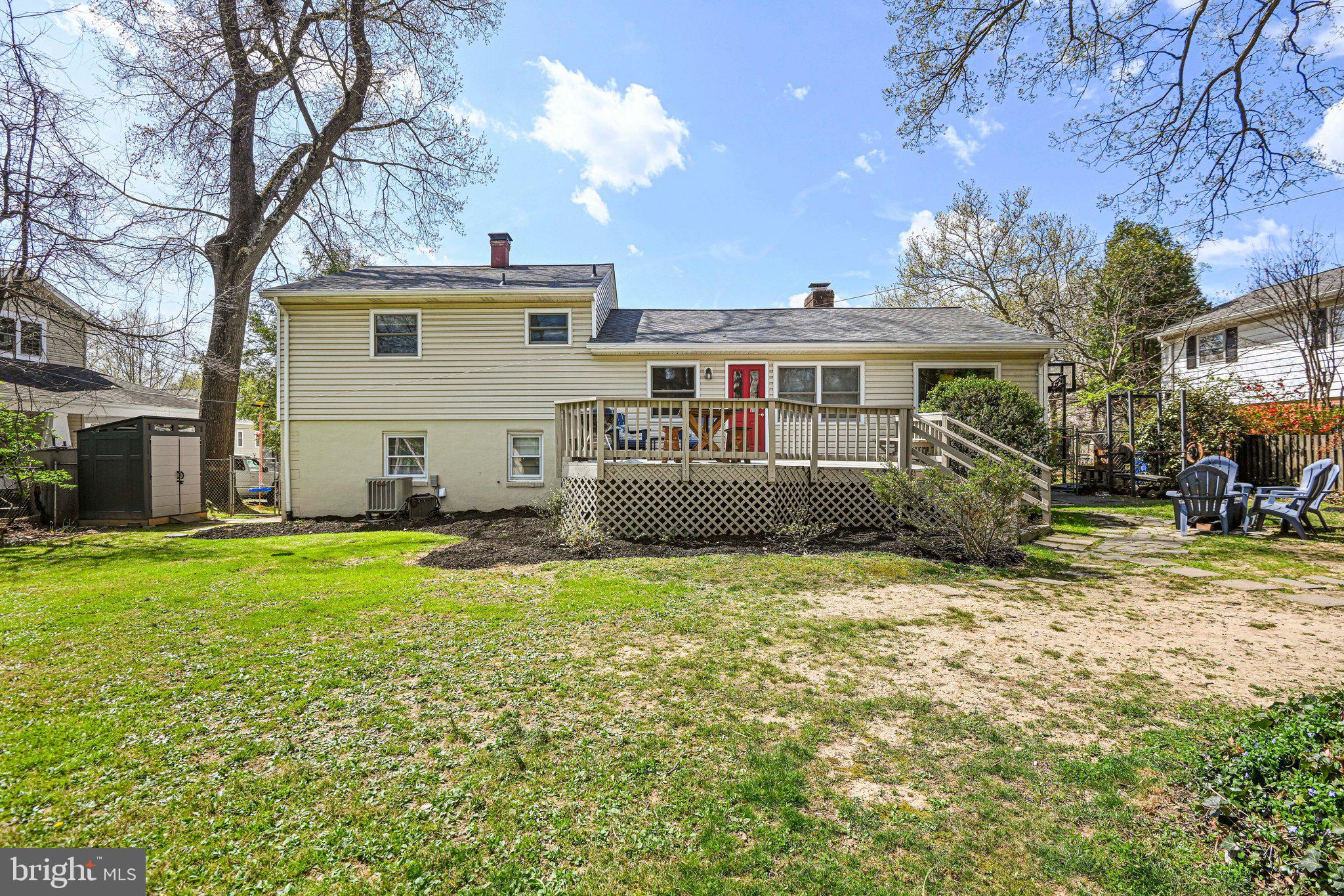 VIENNA WOODS - Residential