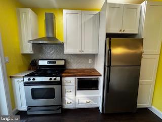 LOWER MOYAMENSING - Residential Lease