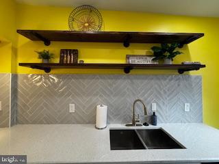 LOWER MOYAMENSING - Residential Lease