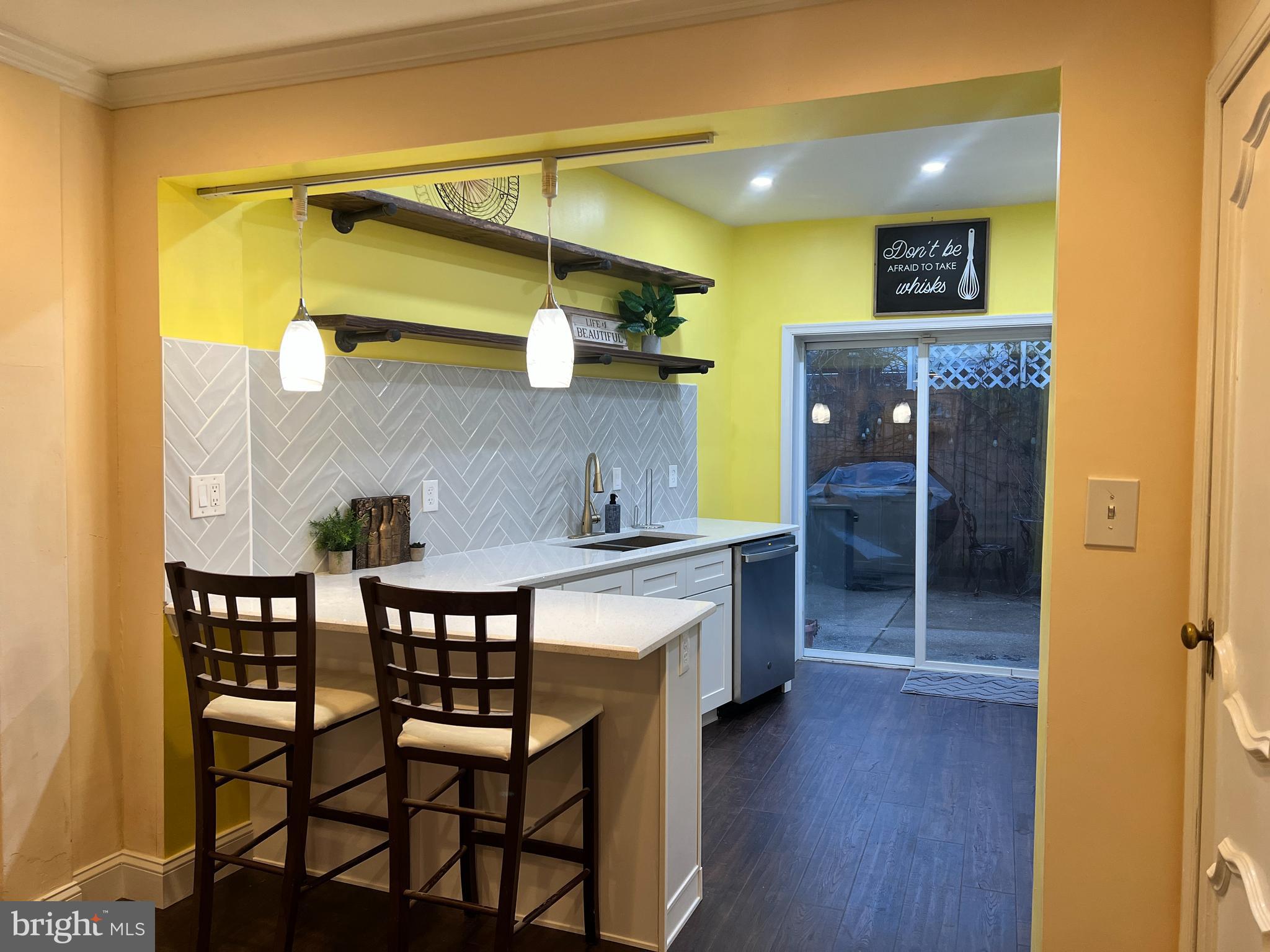 Welcome to your new home in the heart of vibrant South Philadelphia! This beautifully updated 2-bedroom, 1-bathroom offers the perfect blend of modern comfort and classic Philly charm.
Spacious living area with room for a separate dining space.
Well lit and beautiful Fully remodeled kitchen featuring brand-new finishes and fixtures. Sleek countertops, contemporary cabinetry, and modern appliances make this space a joy for cooking and entertaining.
In-Unit Laundry: Convenient washer and dryer located in the basement,.
Generously sized outdoor area, perfect for enjoying an evening around the firepit or a balmy summer day surrounded by your plants.