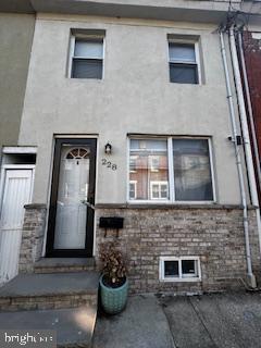 LOWER MOYAMENSING - Residential Lease