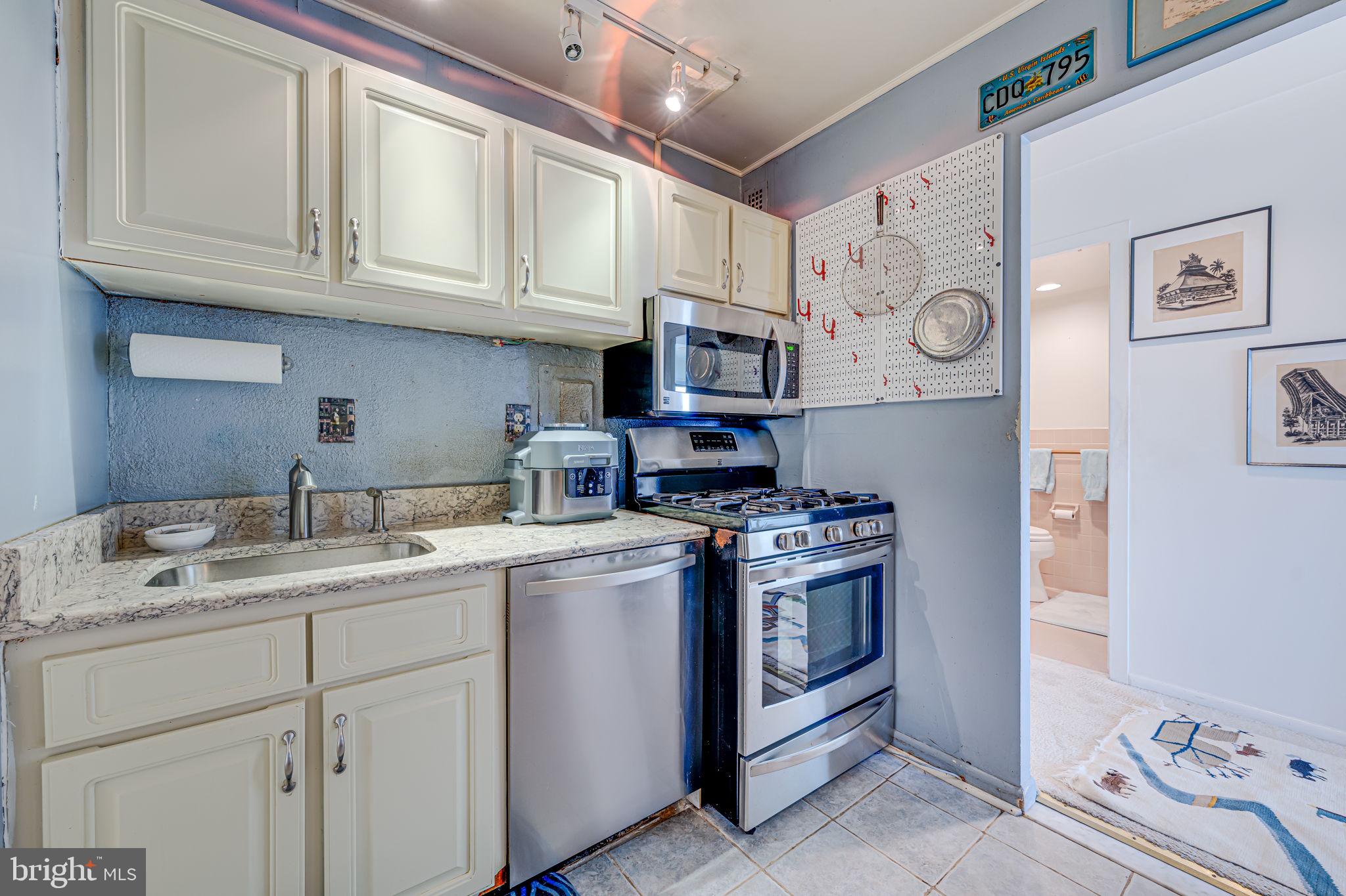 PAVILION ON THE PARK - Residential