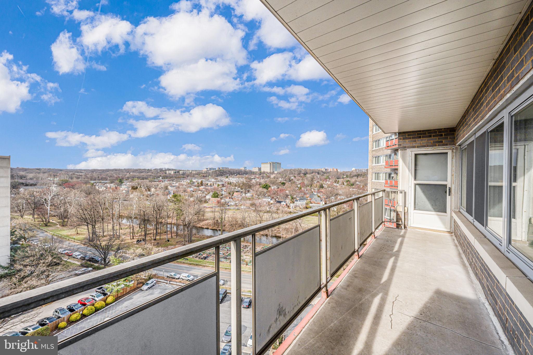 PAVILION ON THE PARK - Residential