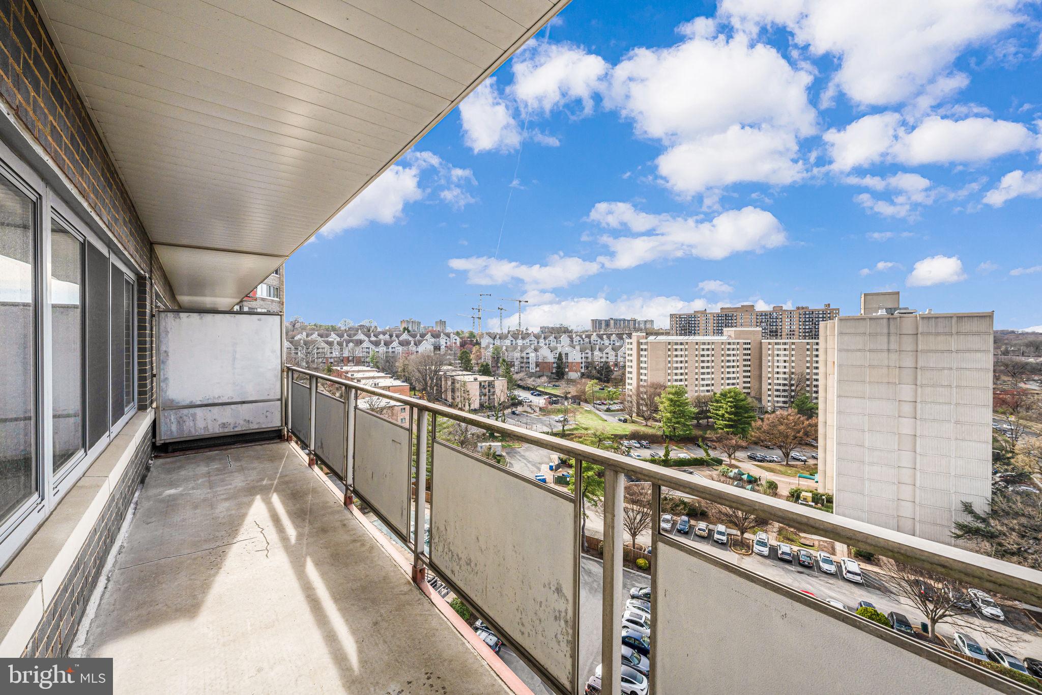 PAVILION ON THE PARK - Residential