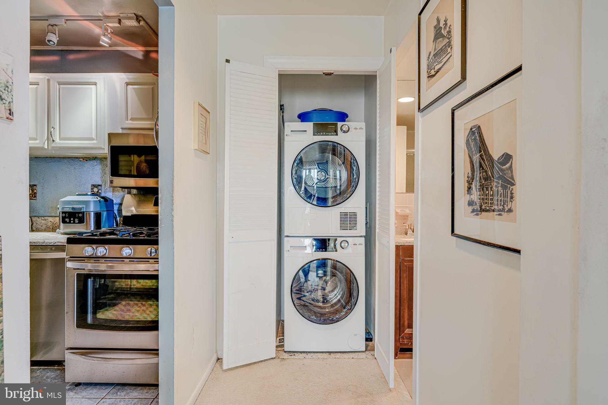 PAVILION ON THE PARK - Residential