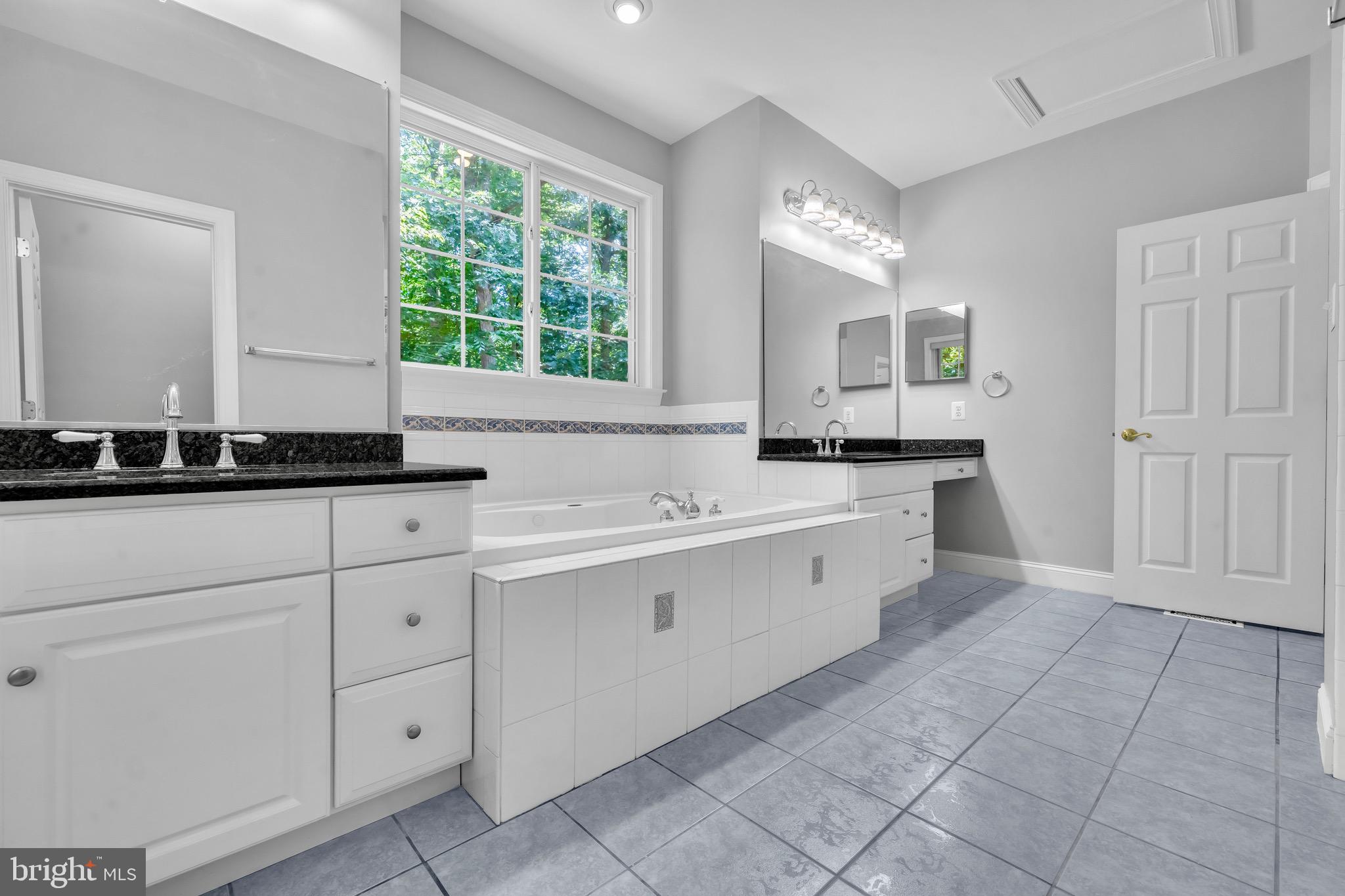 RUNNING CEDAR - Residential