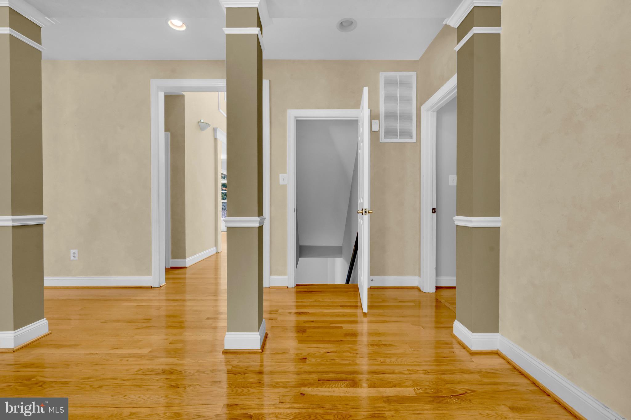 RUNNING CEDAR - Residential