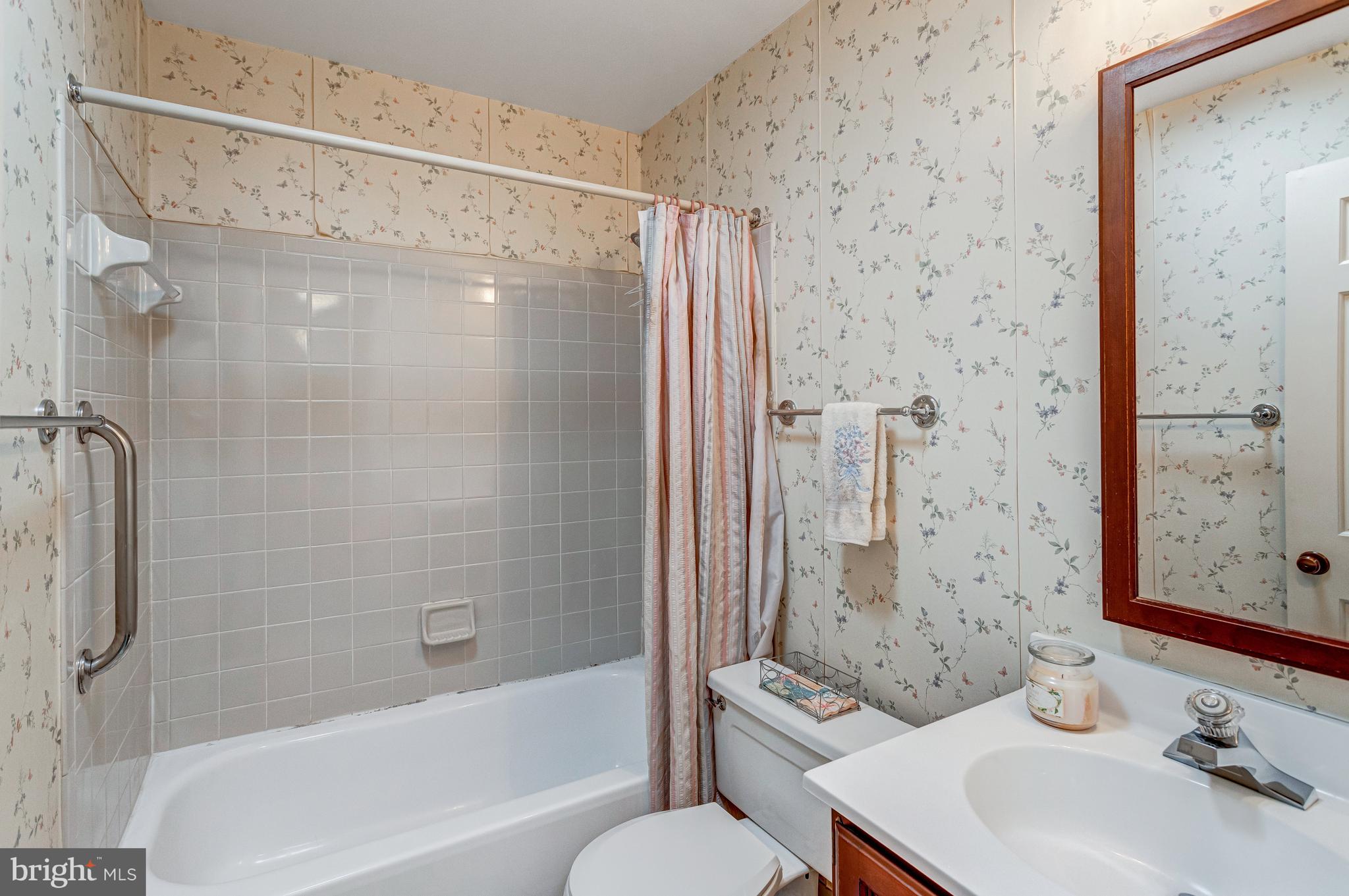 OAKWOOD ESTATES - Residential