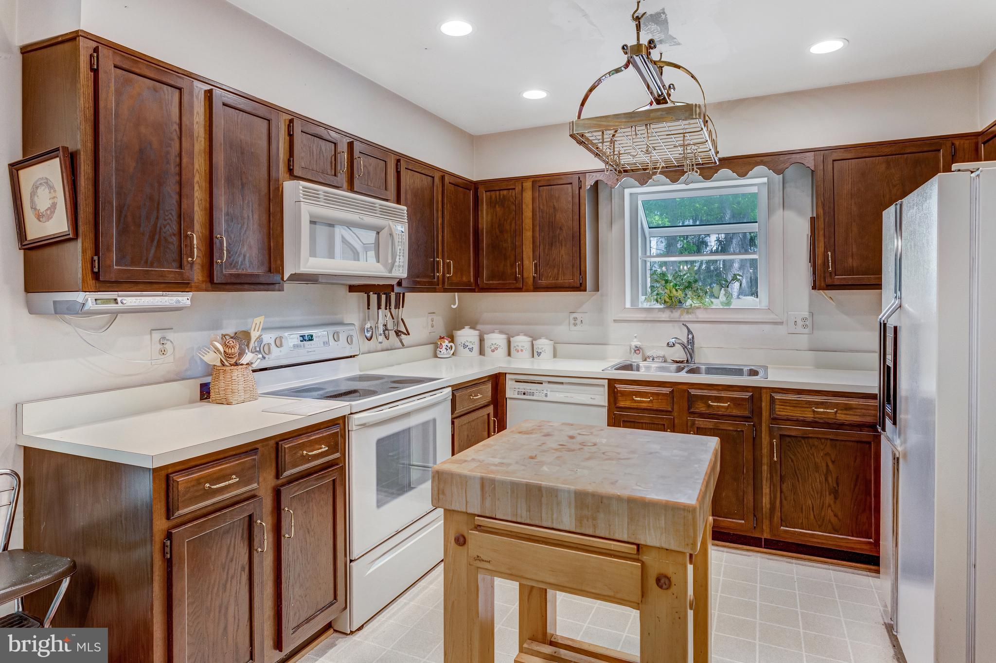 OAKWOOD ESTATES - Residential