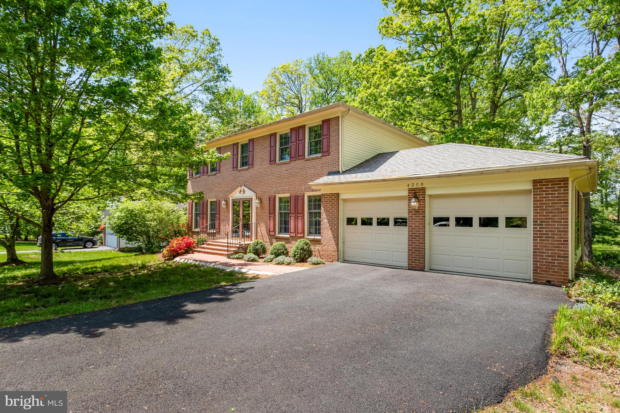 OAKWOOD ESTATES - Residential