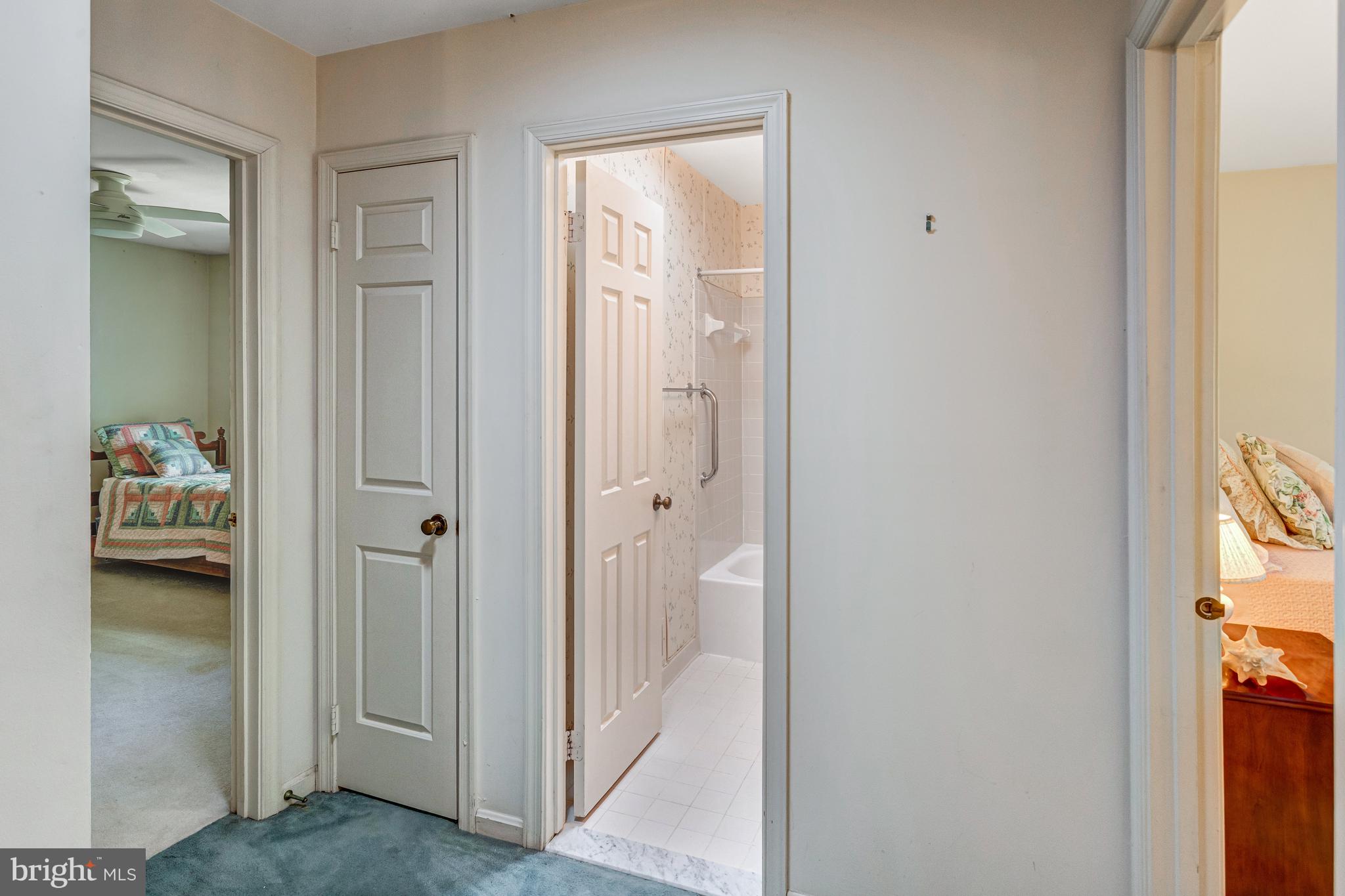 OAKWOOD ESTATES - Residential