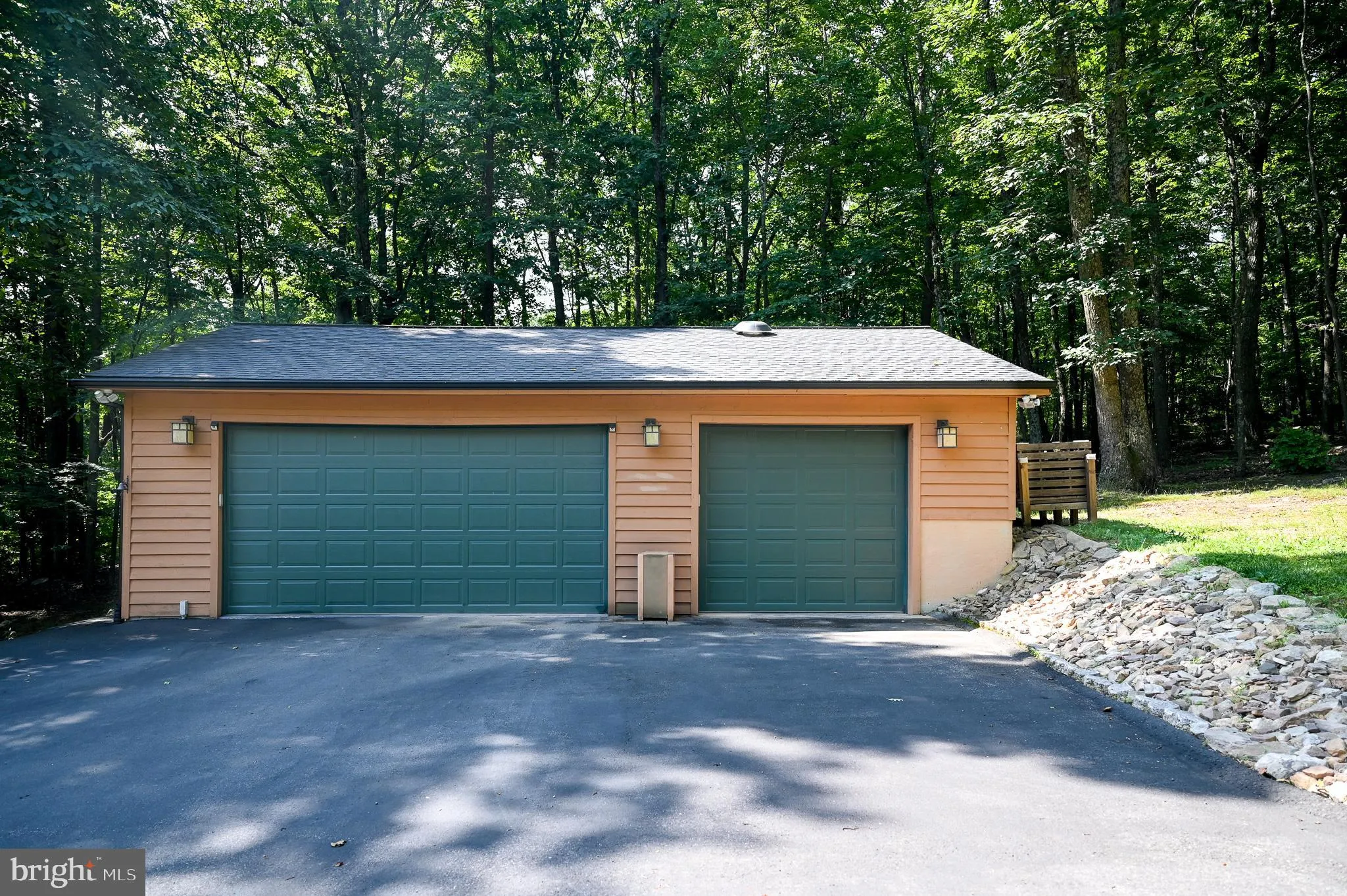 Berkeley Springs, West Virginia 25411, United States, 3 Bedrooms Bedrooms, ,3 BathroomsBathrooms,Residential,Active,171162