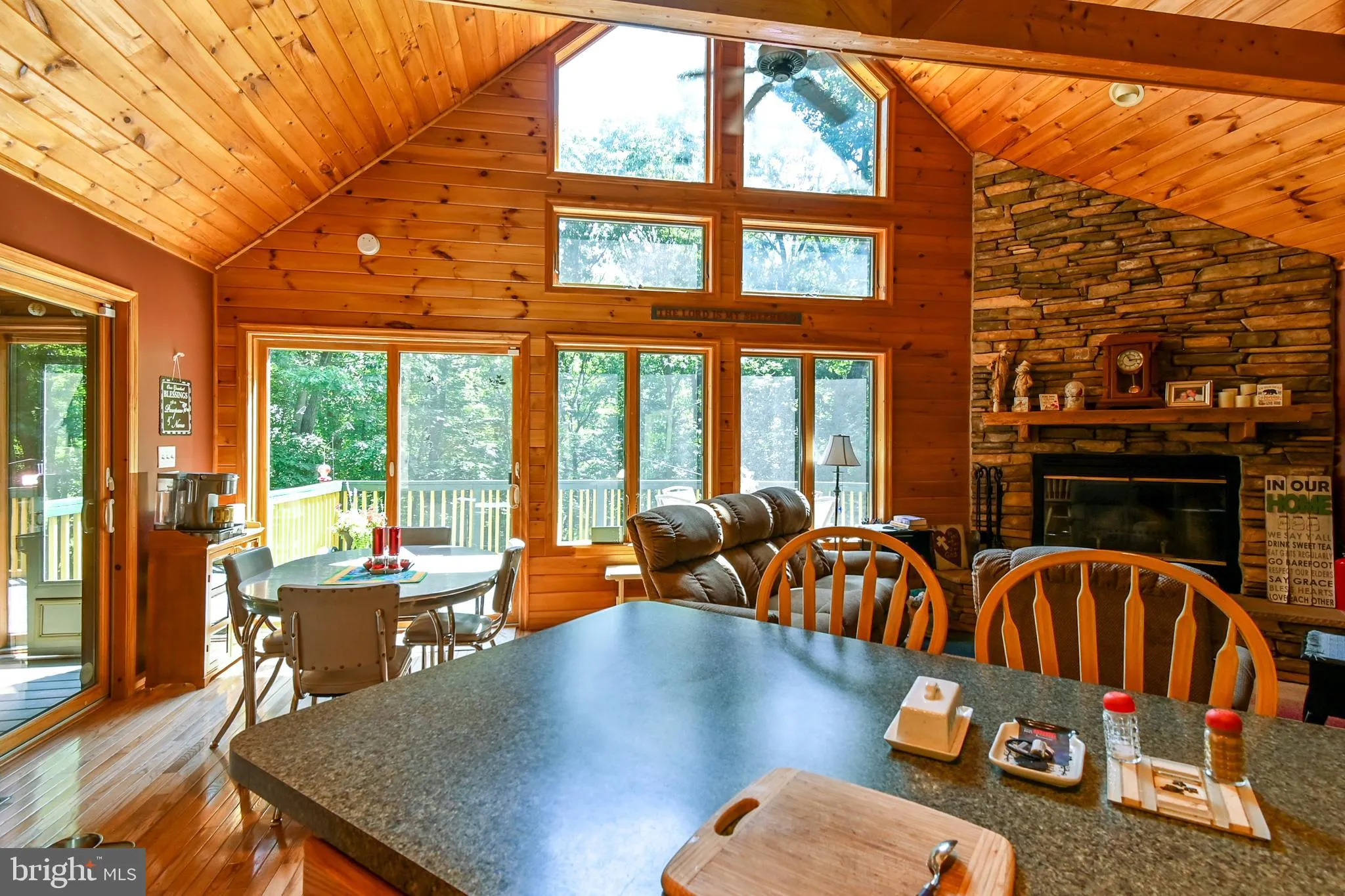 Berkeley Springs, West Virginia 25411, United States, 3 Bedrooms Bedrooms, ,3 BathroomsBathrooms,Residential,Active,171162