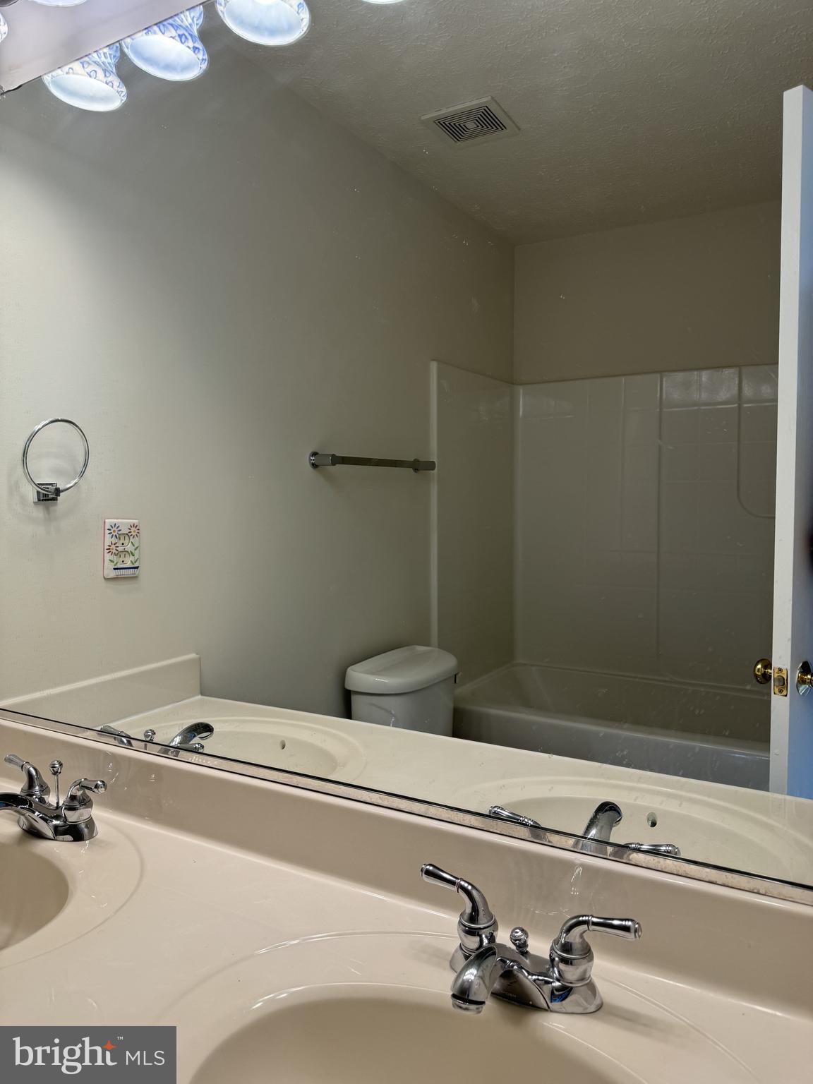 LADYSMITH VILLAGE - Residential Lease