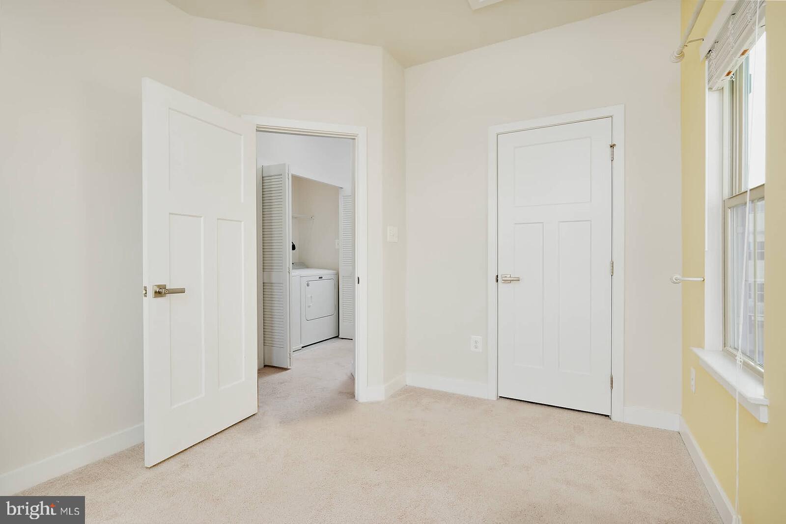 LAKE LINGANORE TOWN CENTER - Residential Lease