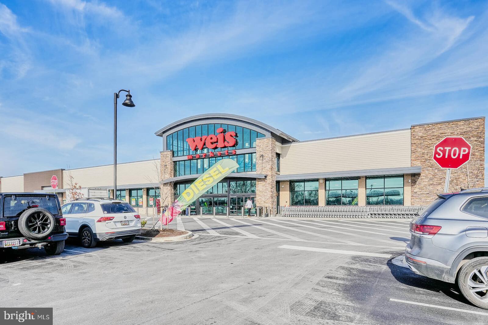 LAKE LINGANORE TOWN CENTER - Residential Lease