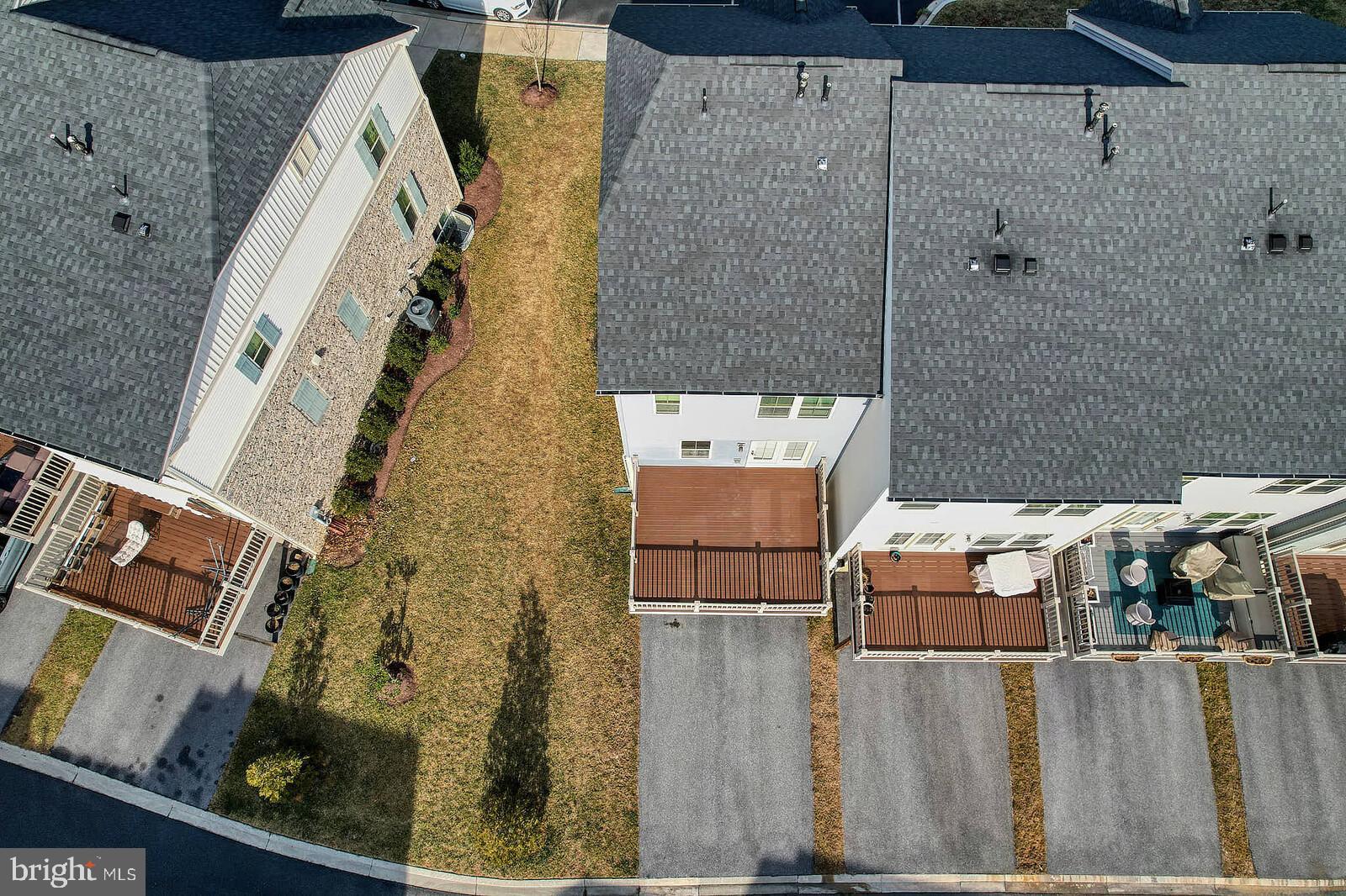 LAKE LINGANORE TOWN CENTER - Residential Lease