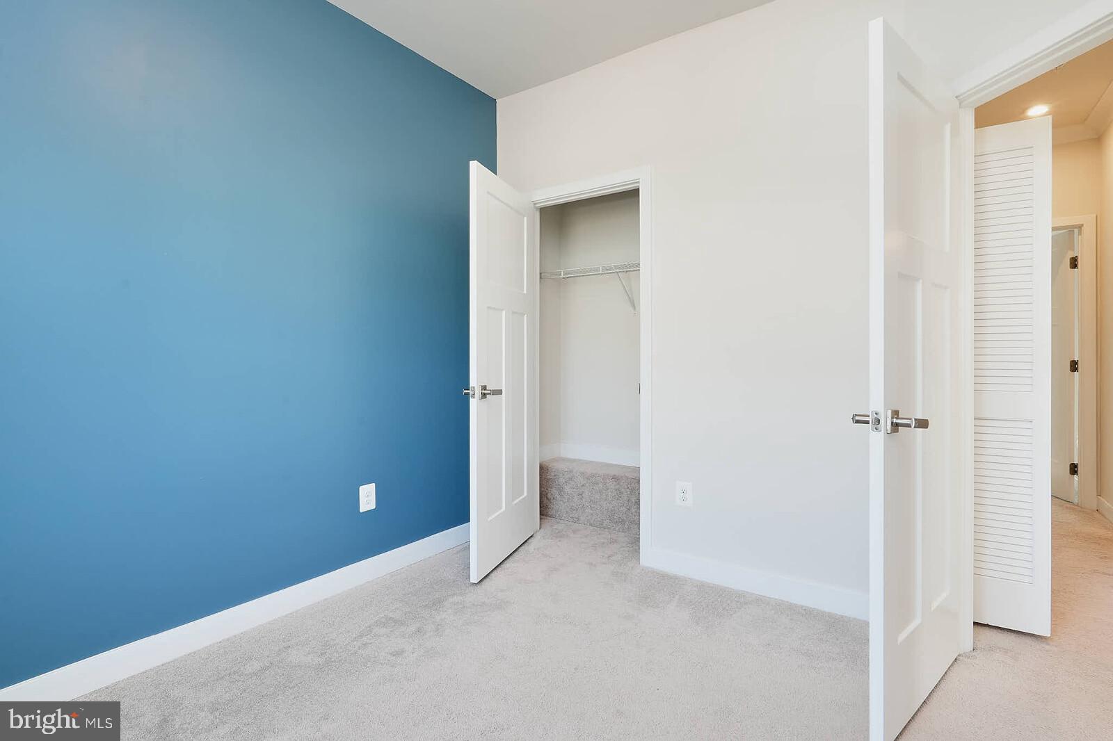 LAKE LINGANORE TOWN CENTER - Residential Lease