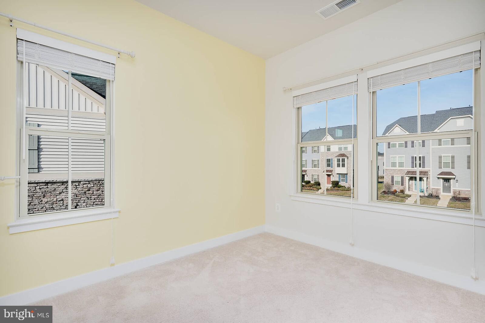 LAKE LINGANORE TOWN CENTER - Residential Lease