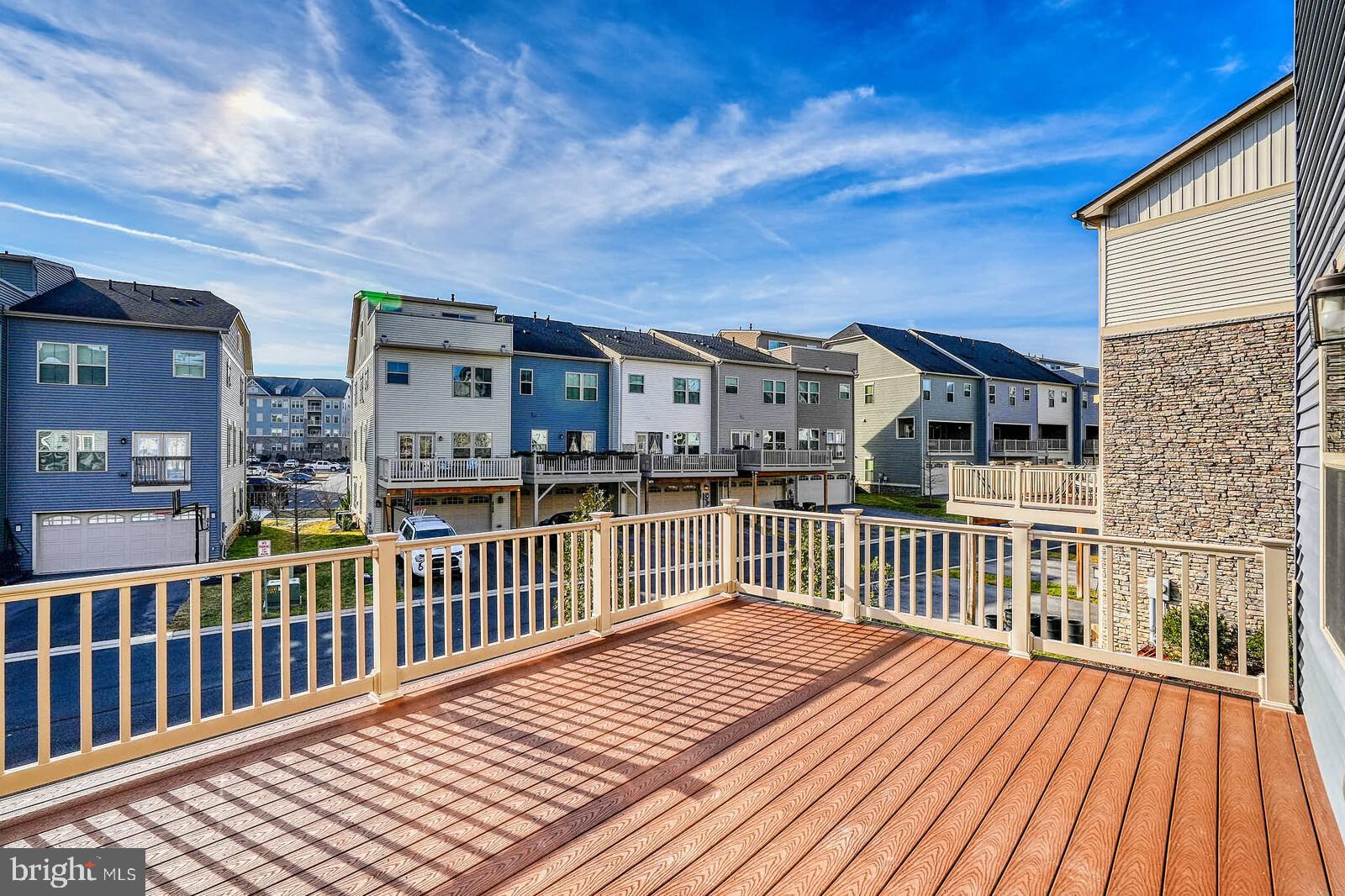 LAKE LINGANORE TOWN CENTER - Residential Lease