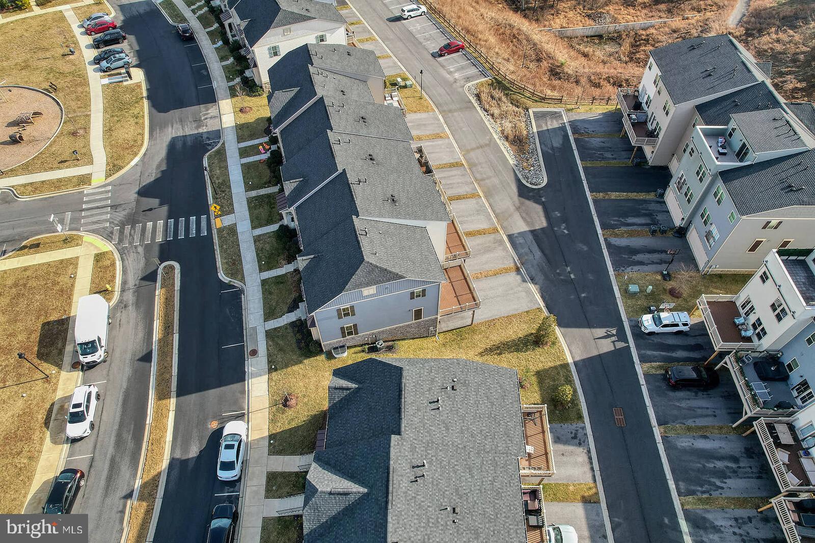 LAKE LINGANORE TOWN CENTER - Residential Lease