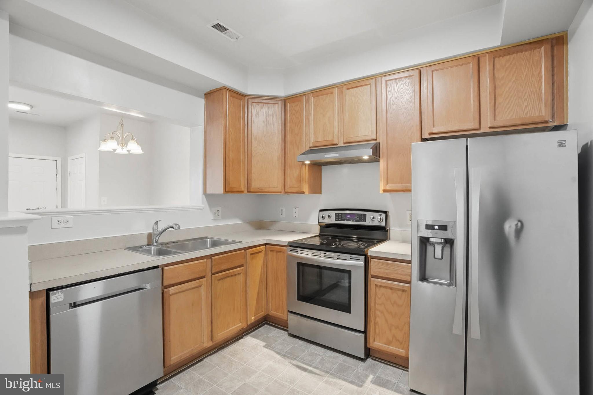 SEVEN OAKS - Residential