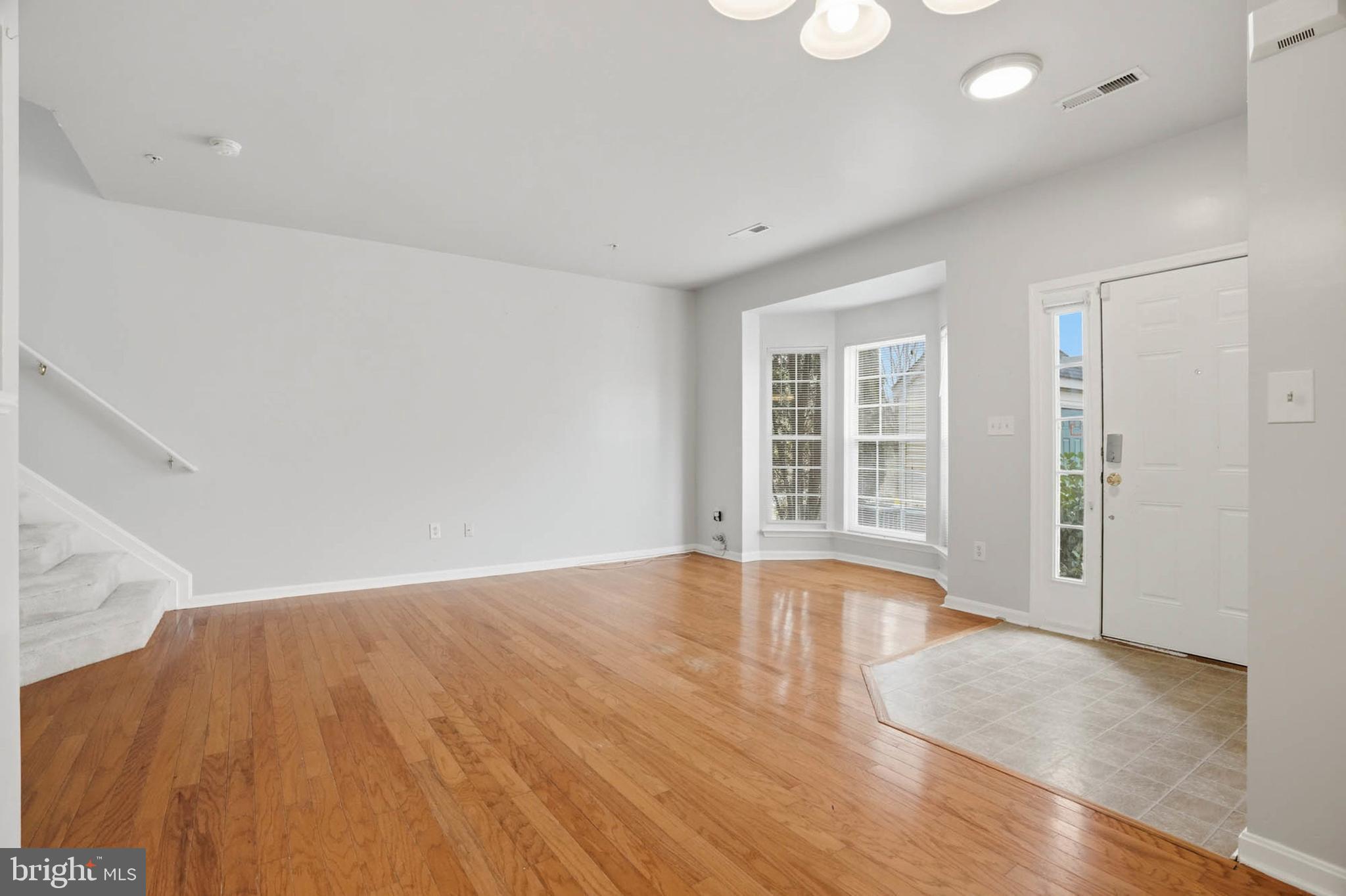 SEVEN OAKS - Residential