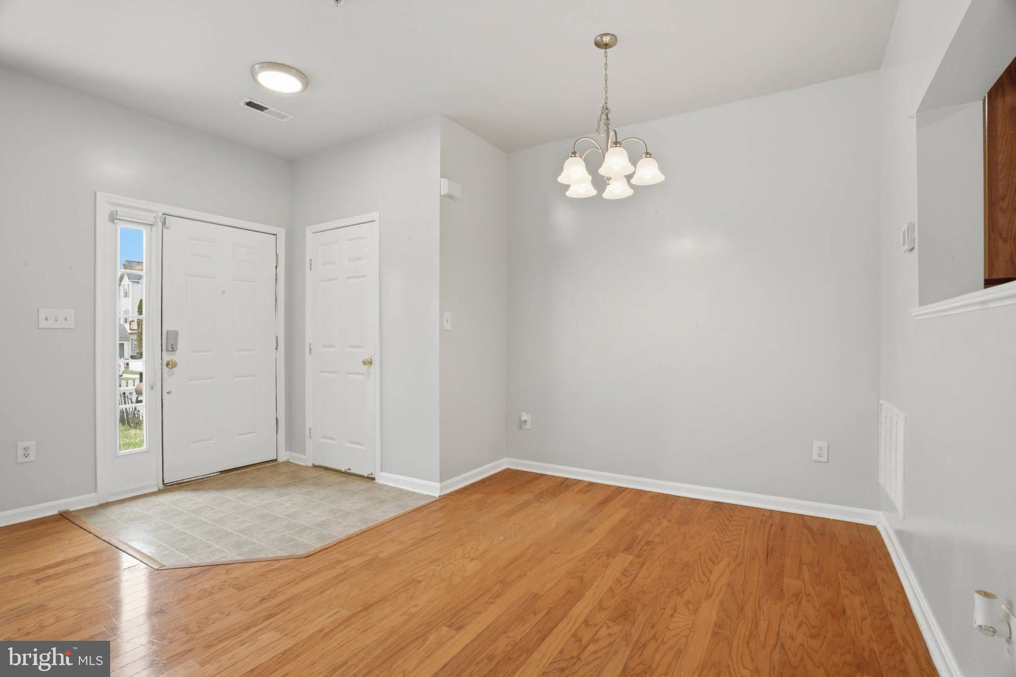 SEVEN OAKS - Residential