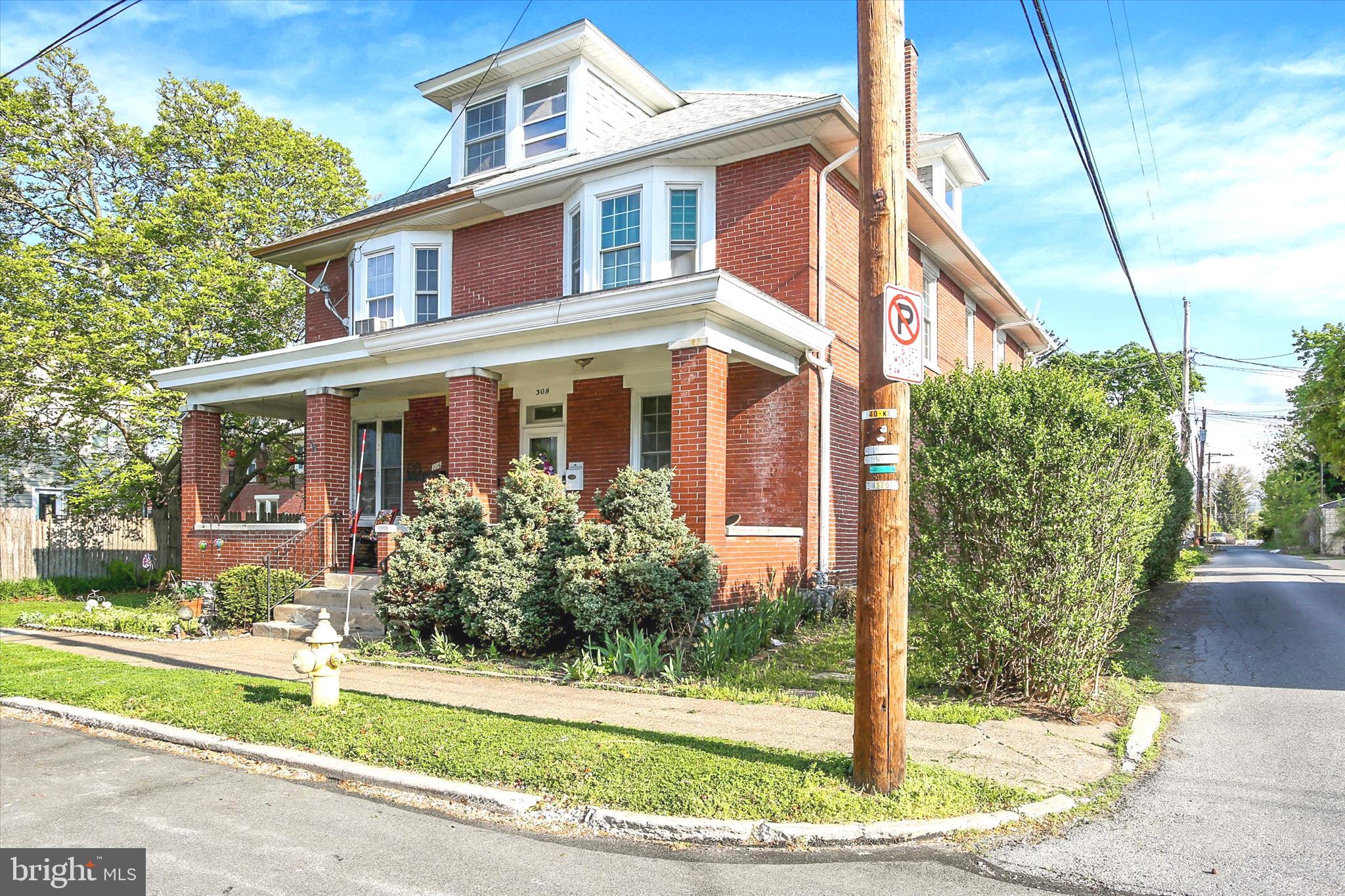 308 LEWIS STREET