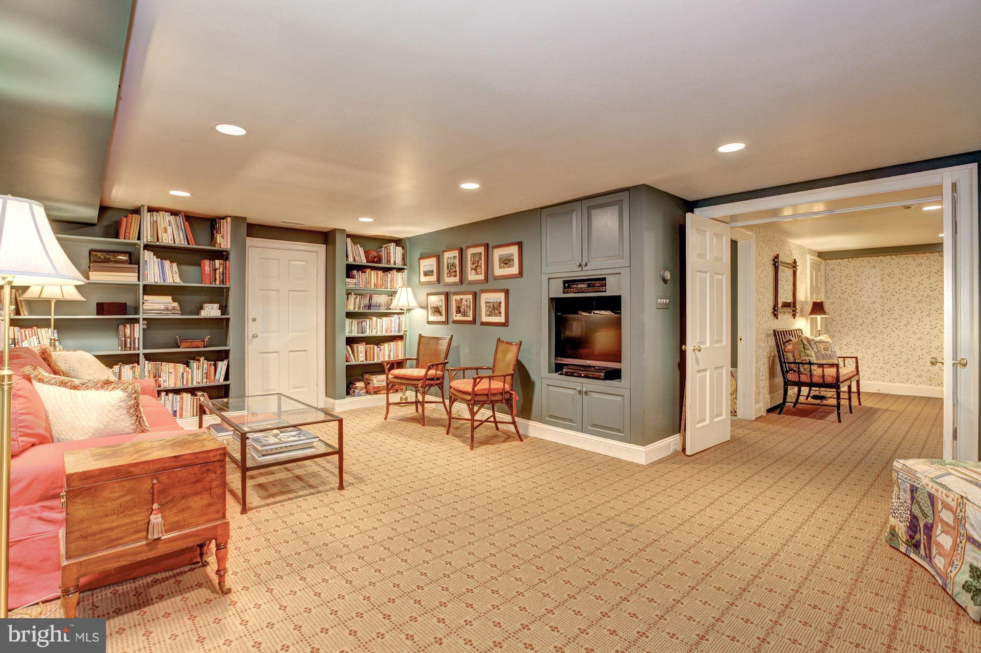 SPRING VALLEY - Residential