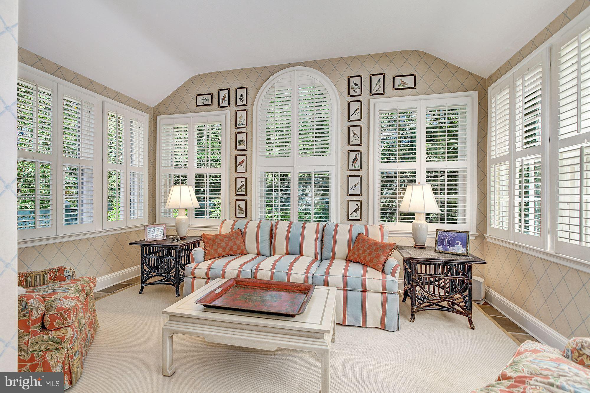 SPRING VALLEY - Residential