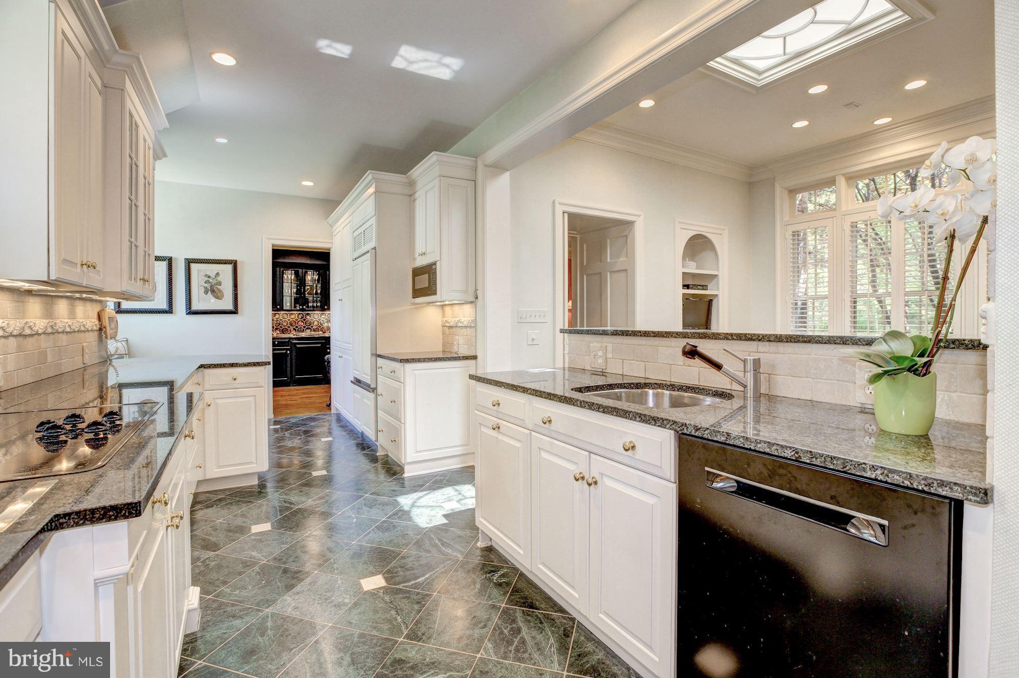 SPRING VALLEY - Residential