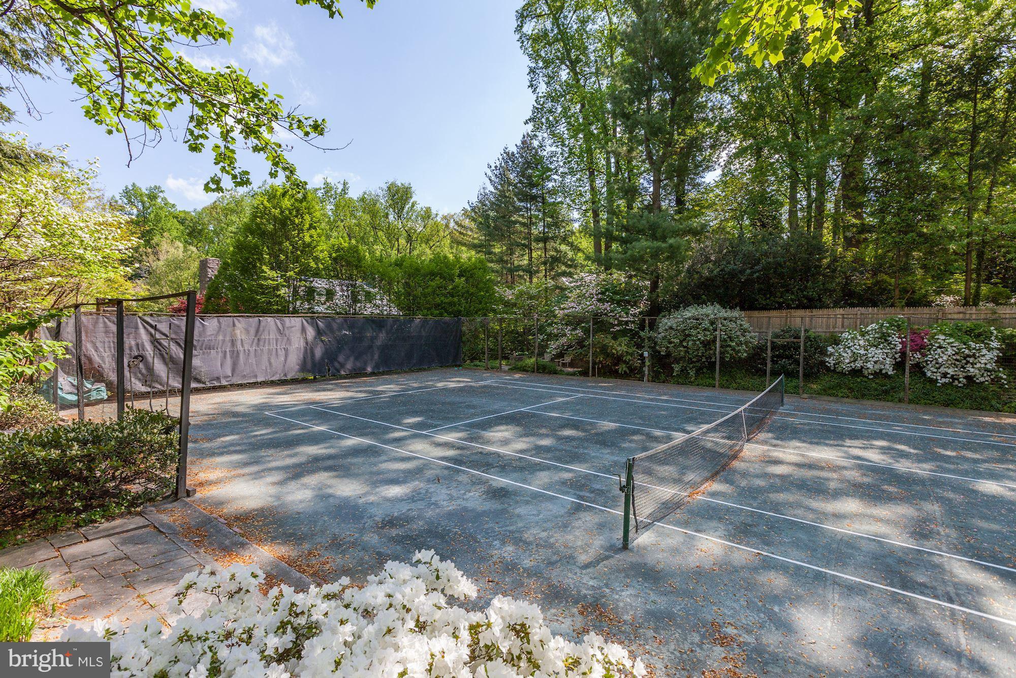 SPRING VALLEY - Residential