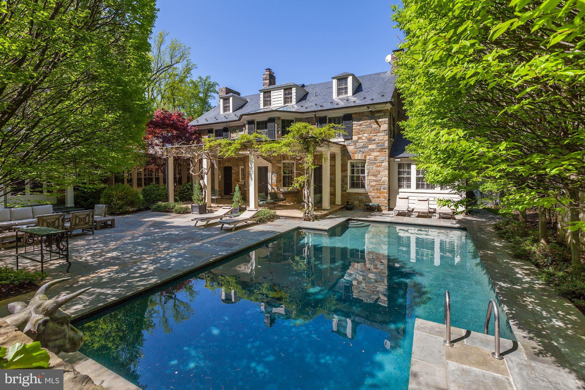 SPRING VALLEY - Residential