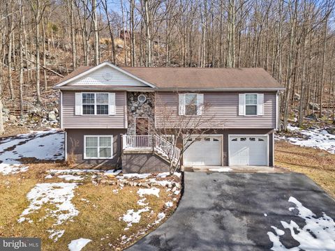 1194 VALLEY VIEW ROAD HARPERS FERRY WV 25425