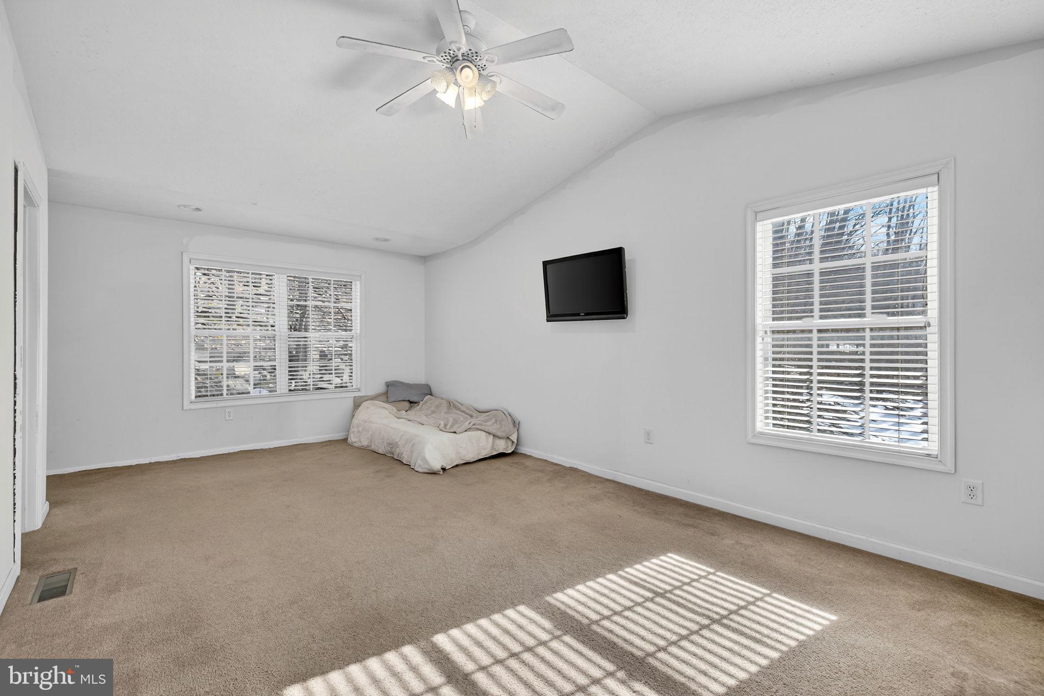 SHANNONDALE - Residential