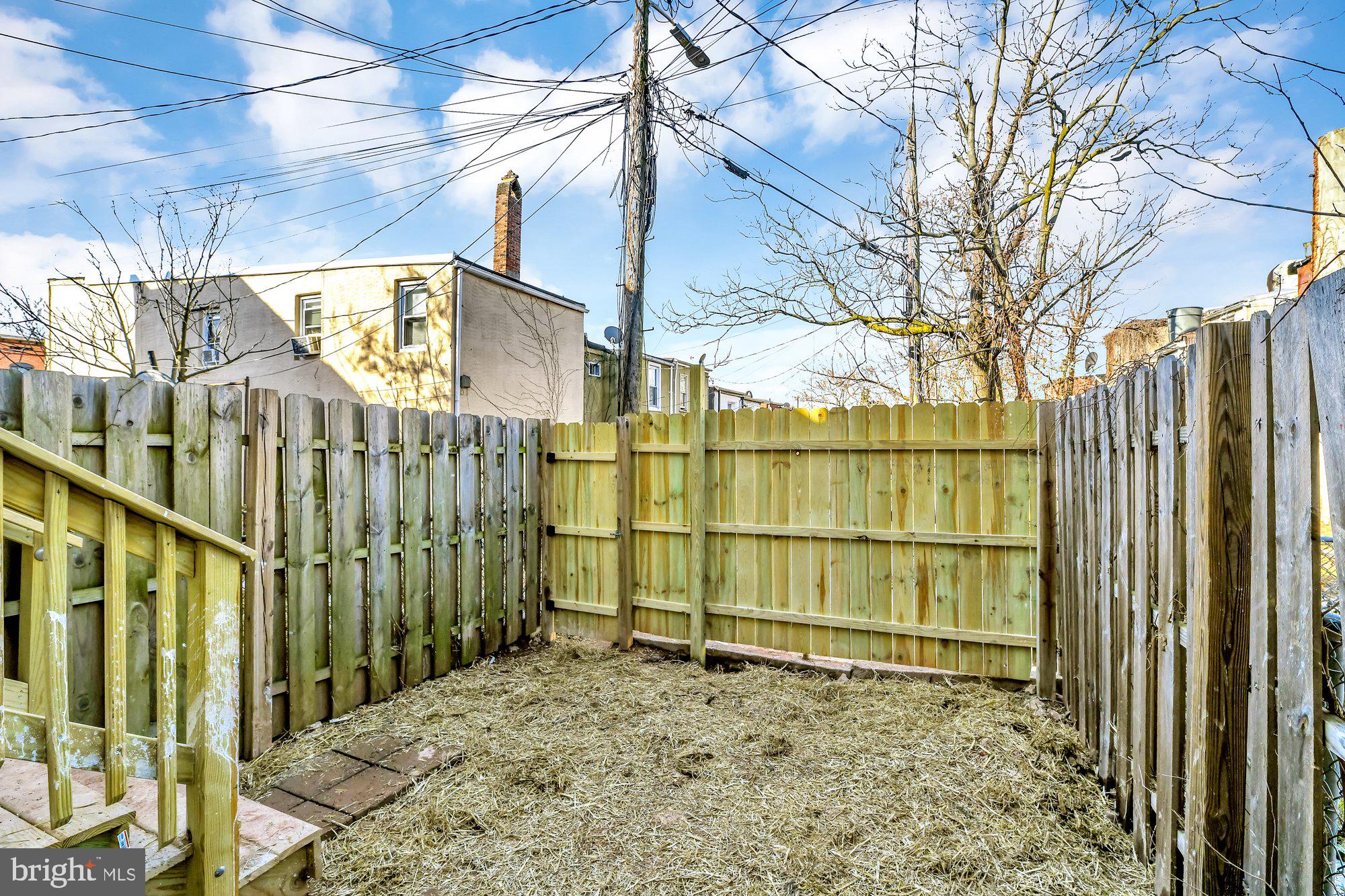 BROADWAY EAST - Residential