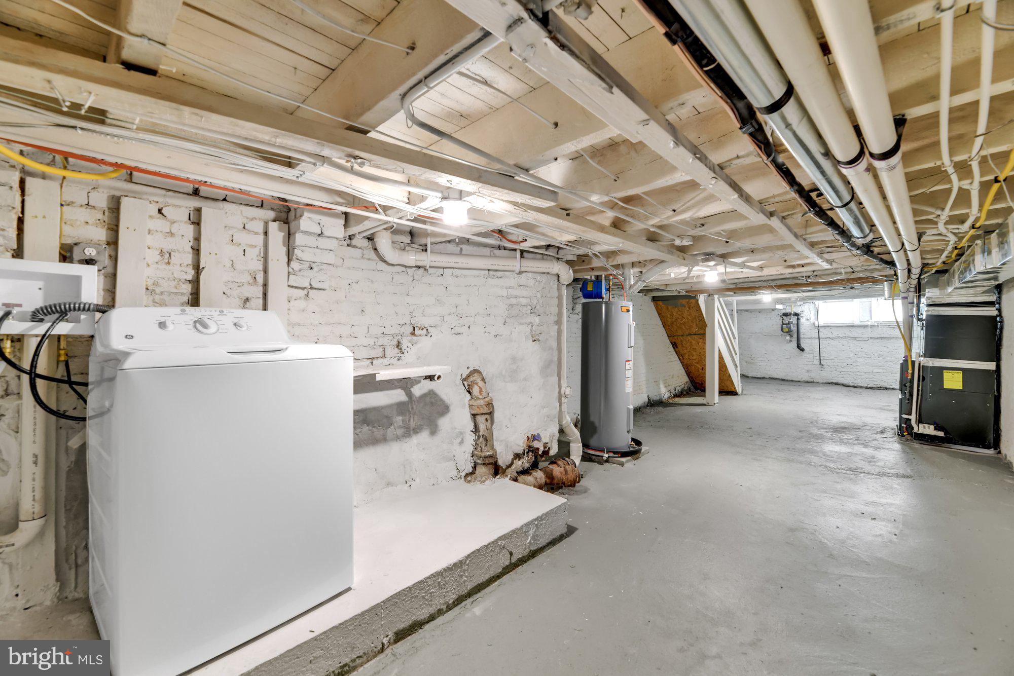 BROADWAY EAST - Residential