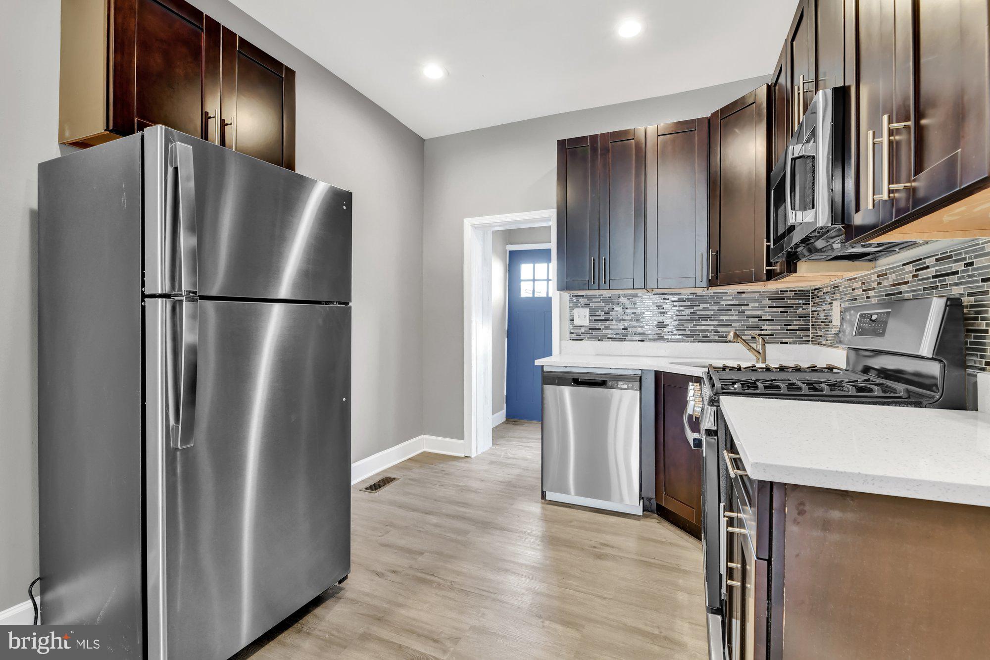 BROADWAY EAST - Residential